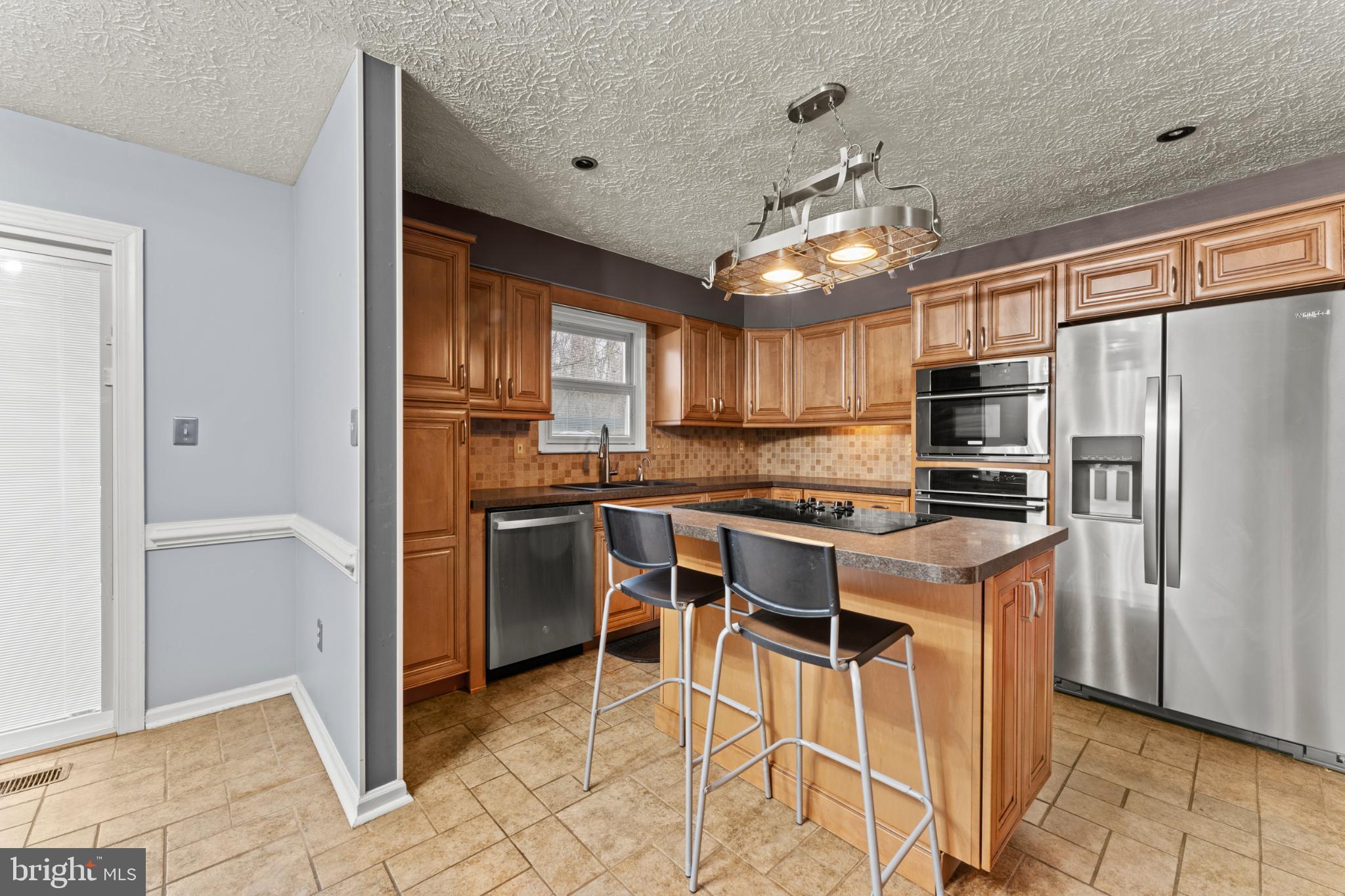 HARBOUR OAKS - Residential