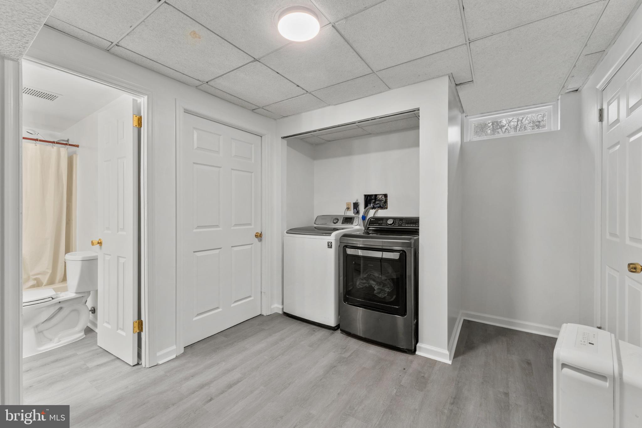 HARBOUR OAKS - Residential