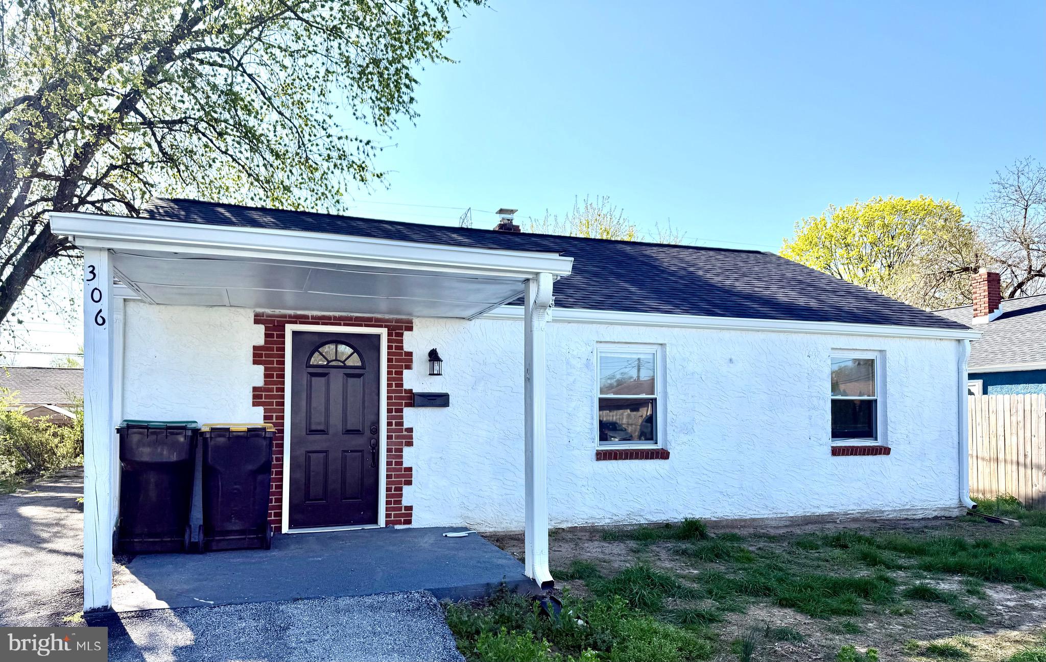 COLLINS PARK - Residential