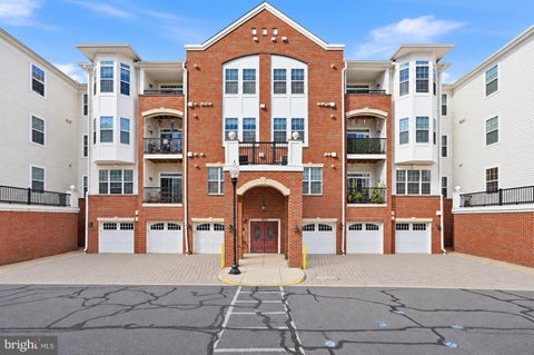 Photo of 9202 Charleston Drive #207, MANASSAS, VA 20110 (MLS # VAMN2012018)