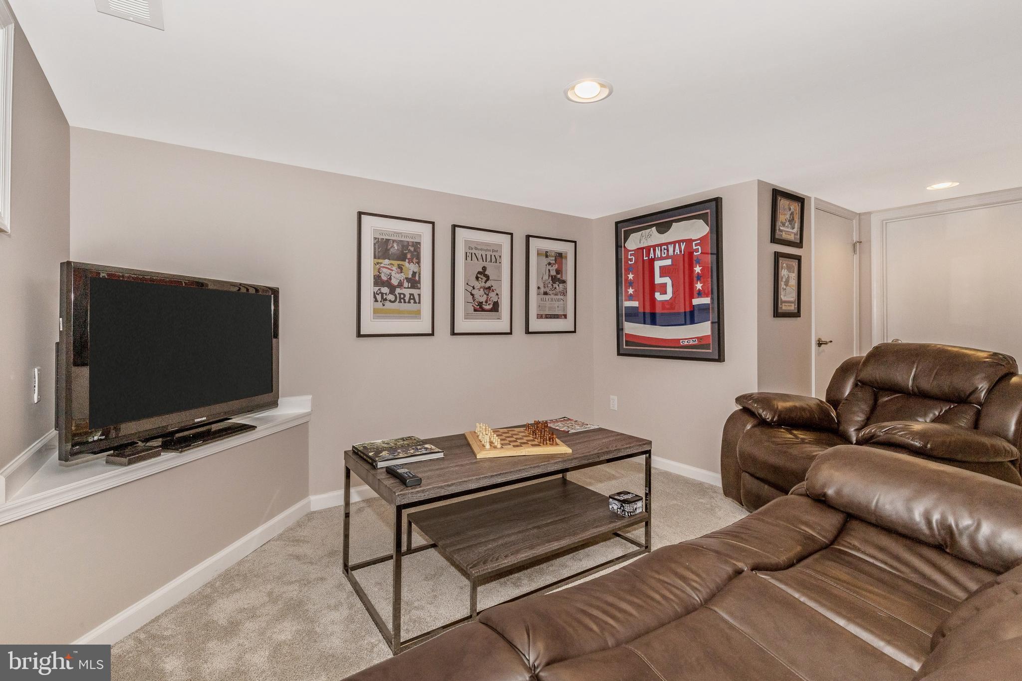 DOWNTOWN FREDERICK - Residential