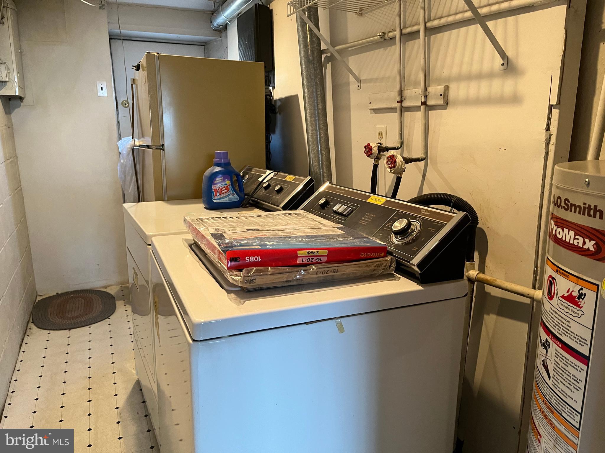 MAYFAIR (WEST) - Residential