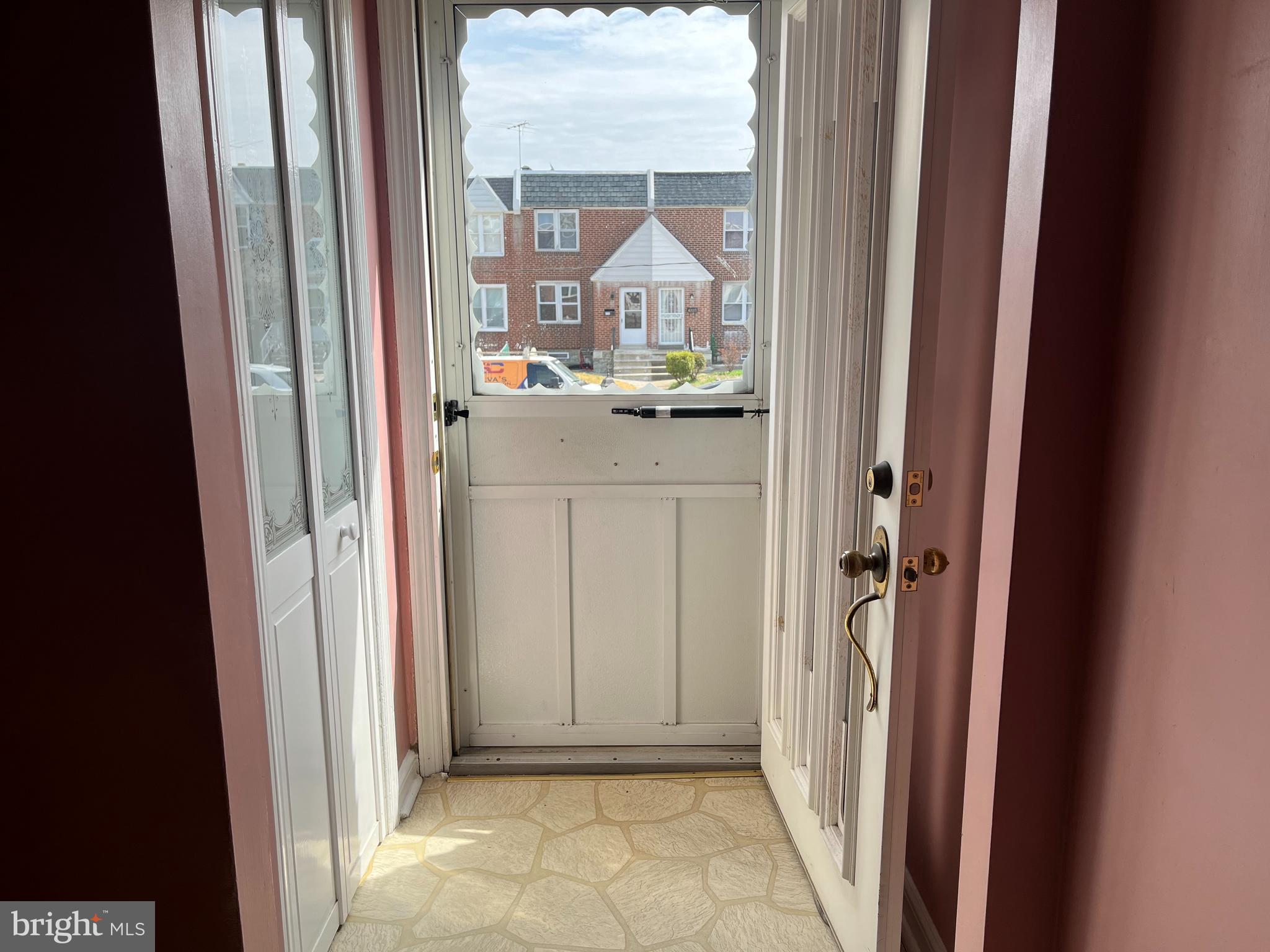 MAYFAIR (WEST) - Residential