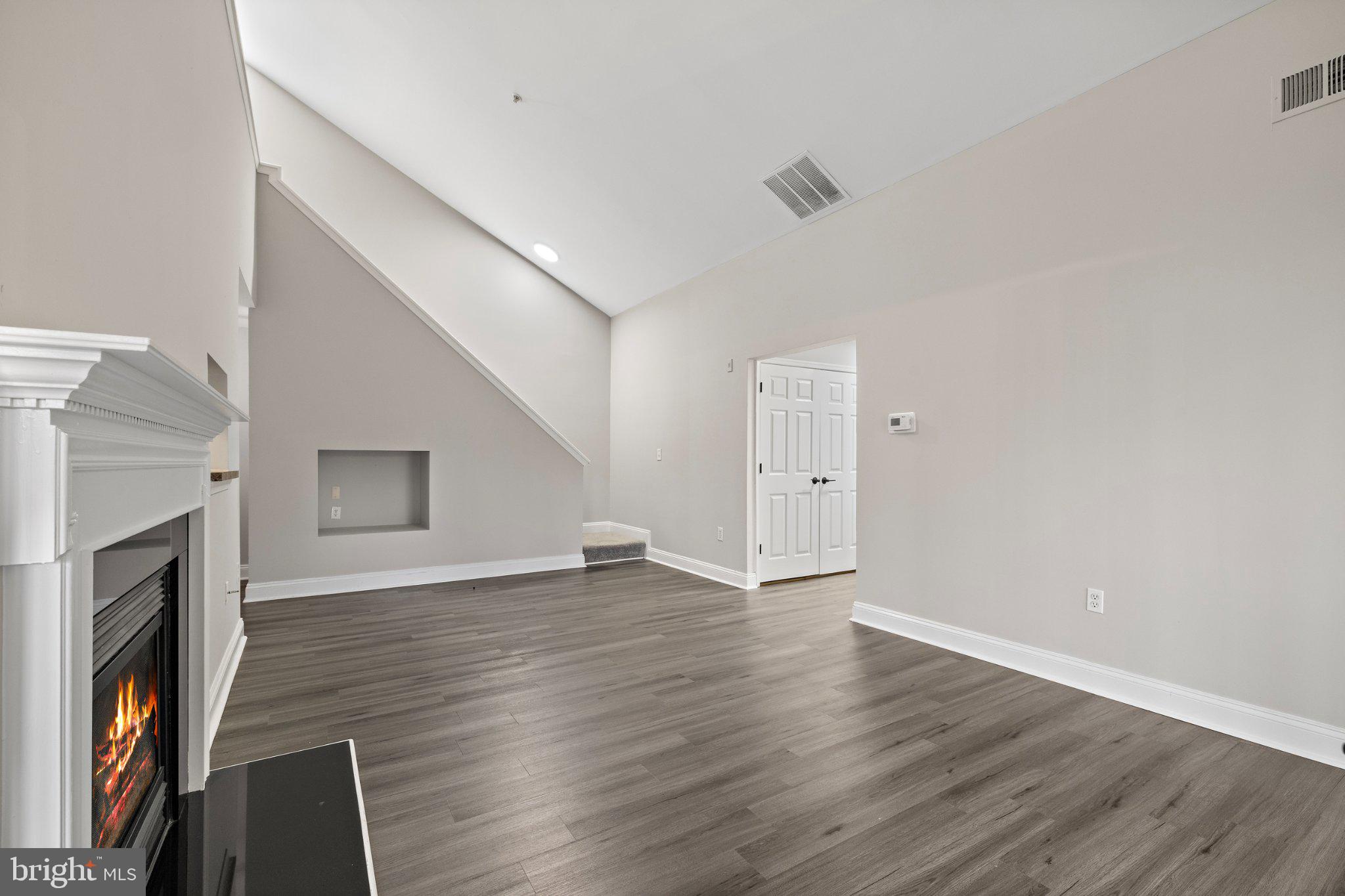 6520 LAKE PARK DRIVE 301