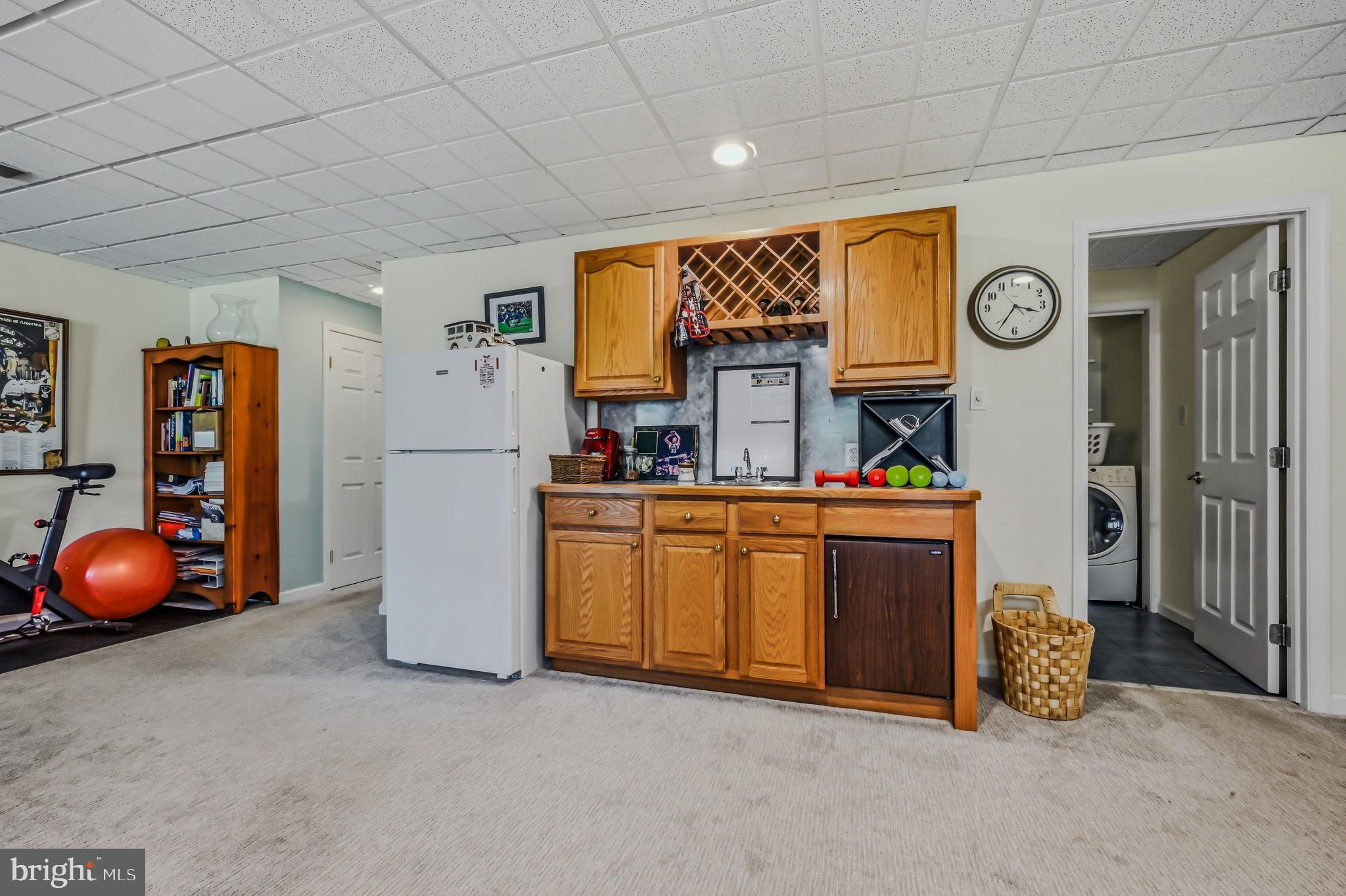 PONDS EDGE - Residential
