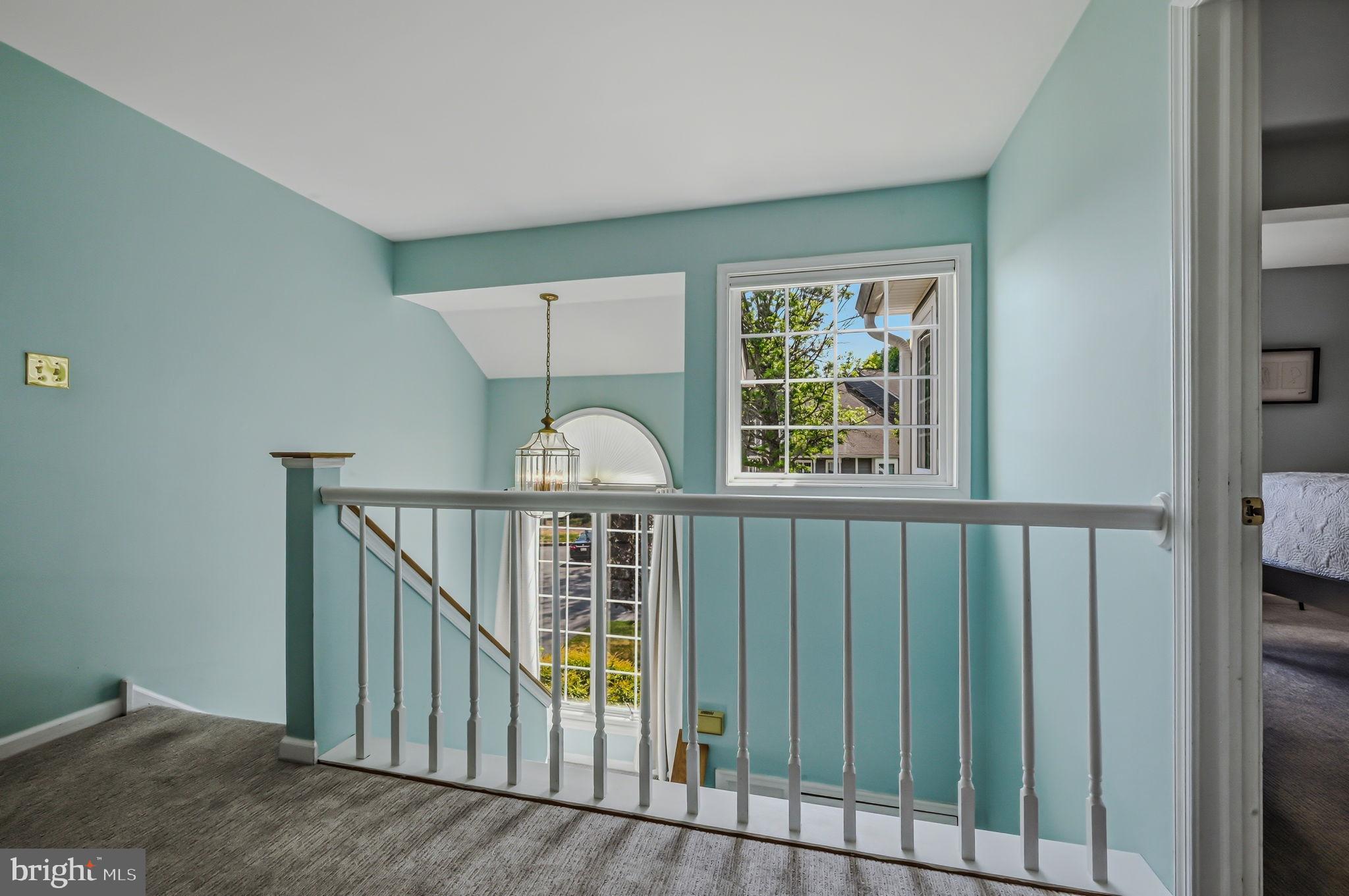PONDS EDGE - Residential