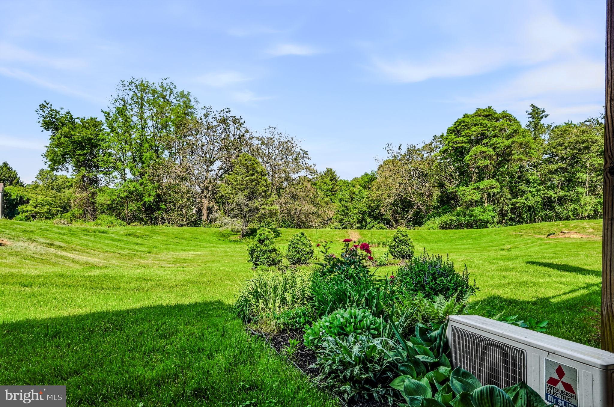 PONDS EDGE - Residential