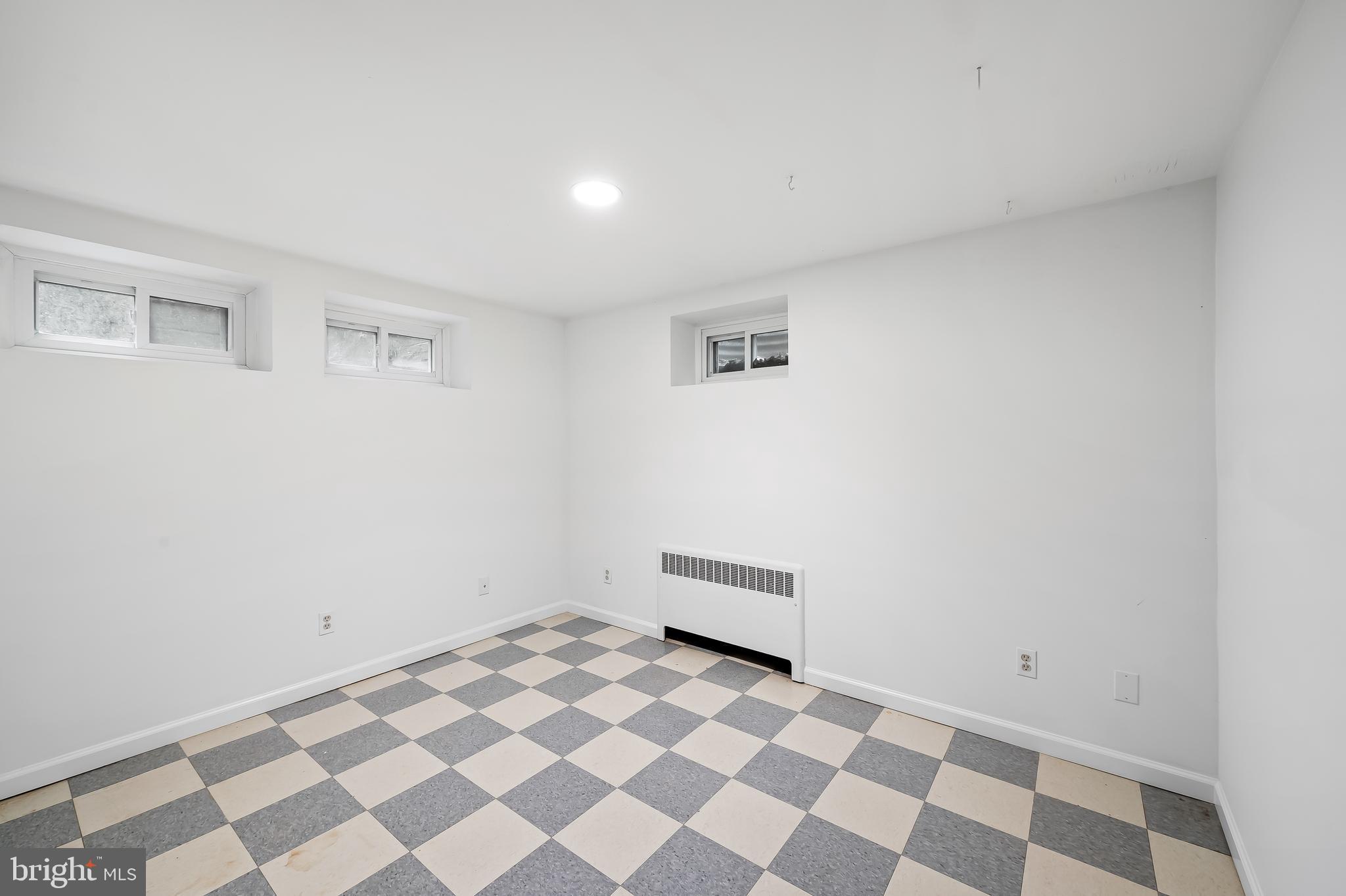 RUXTON AREA - Residential Lease