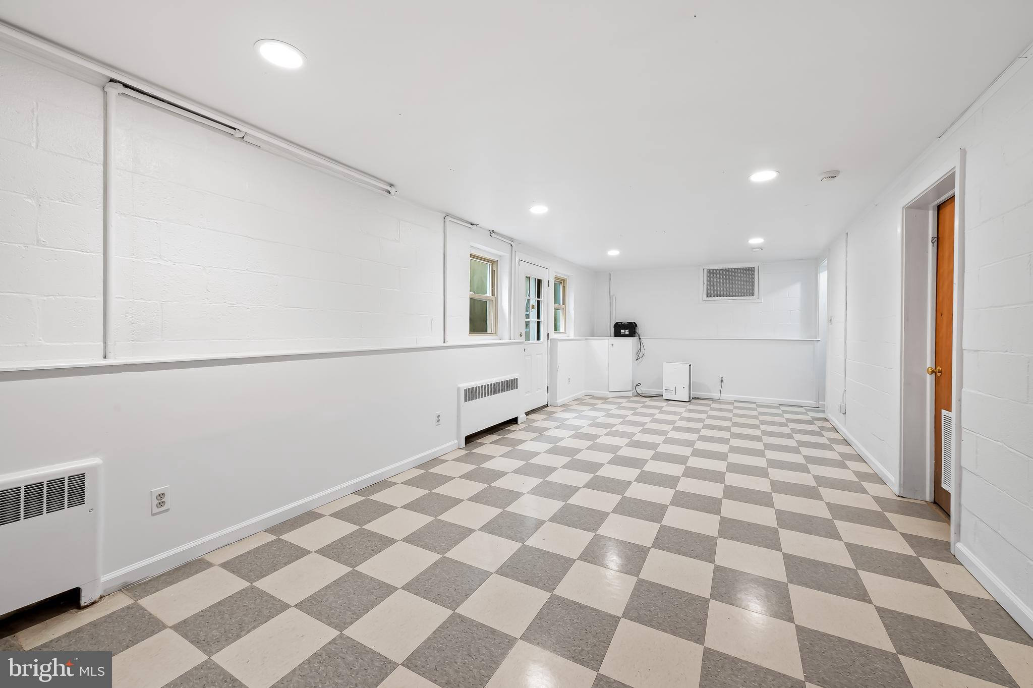 RUXTON AREA - Residential Lease