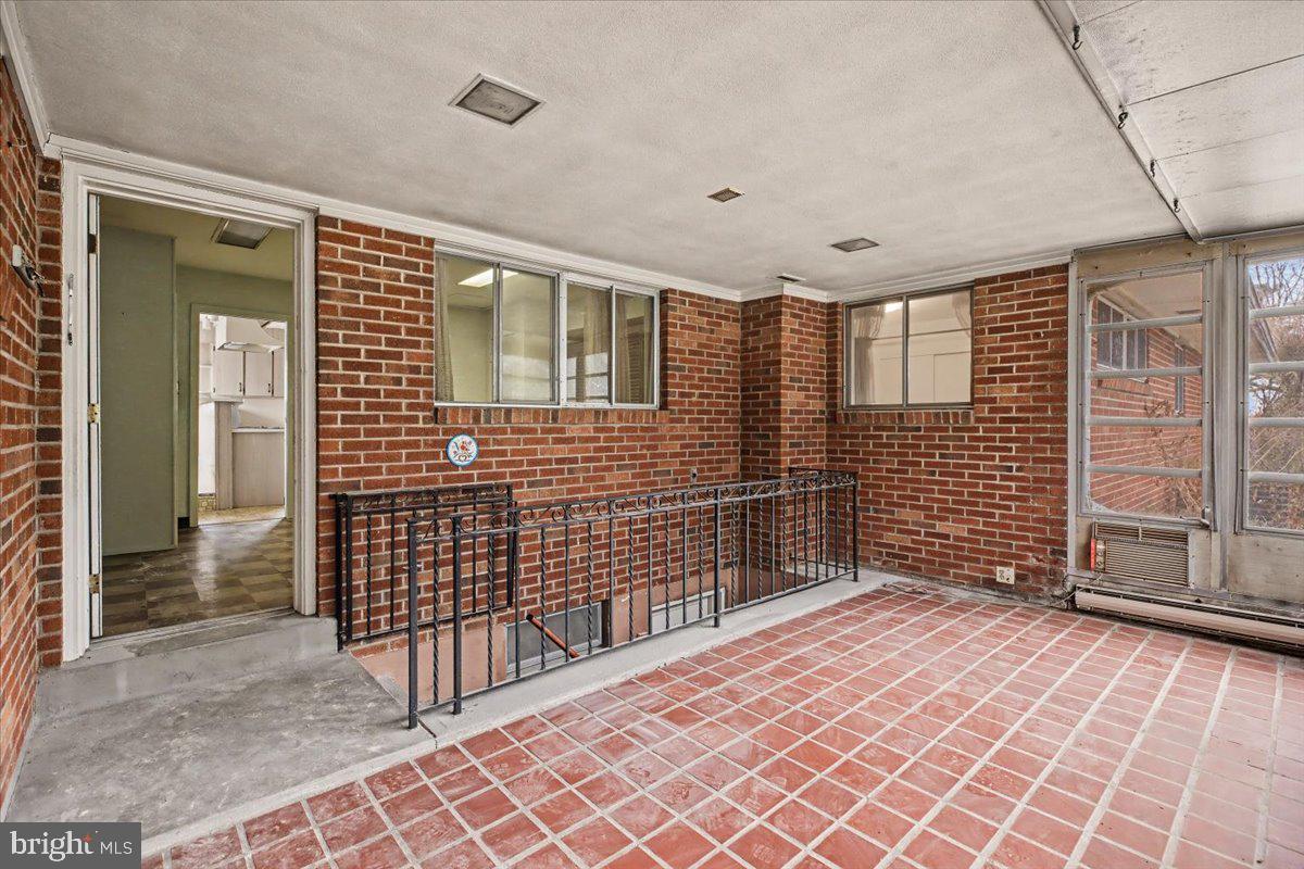 HAMILTON PARK - Residential