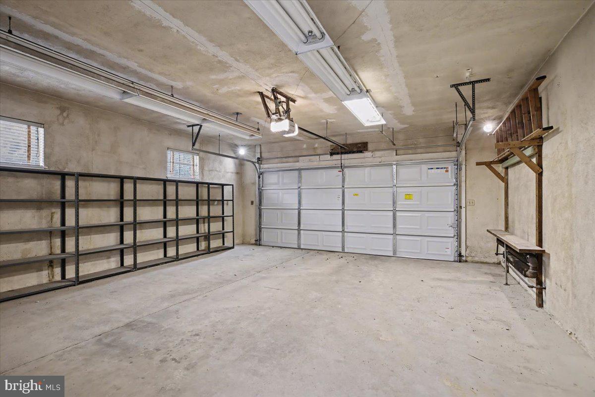 HAMILTON PARK - Residential