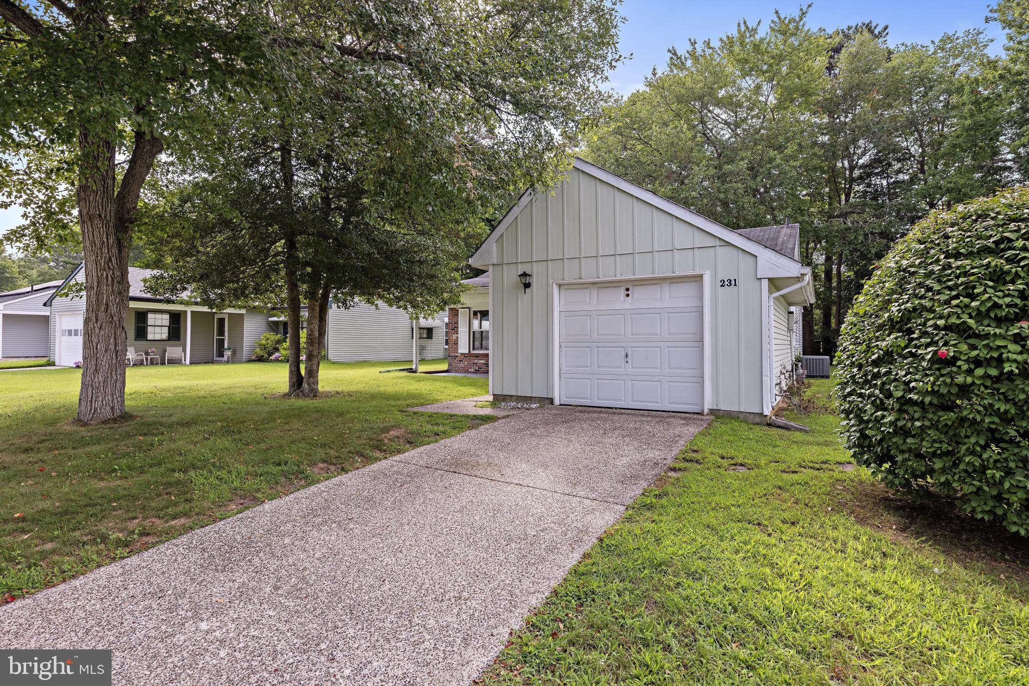 231 LEXINGTON DRIVE