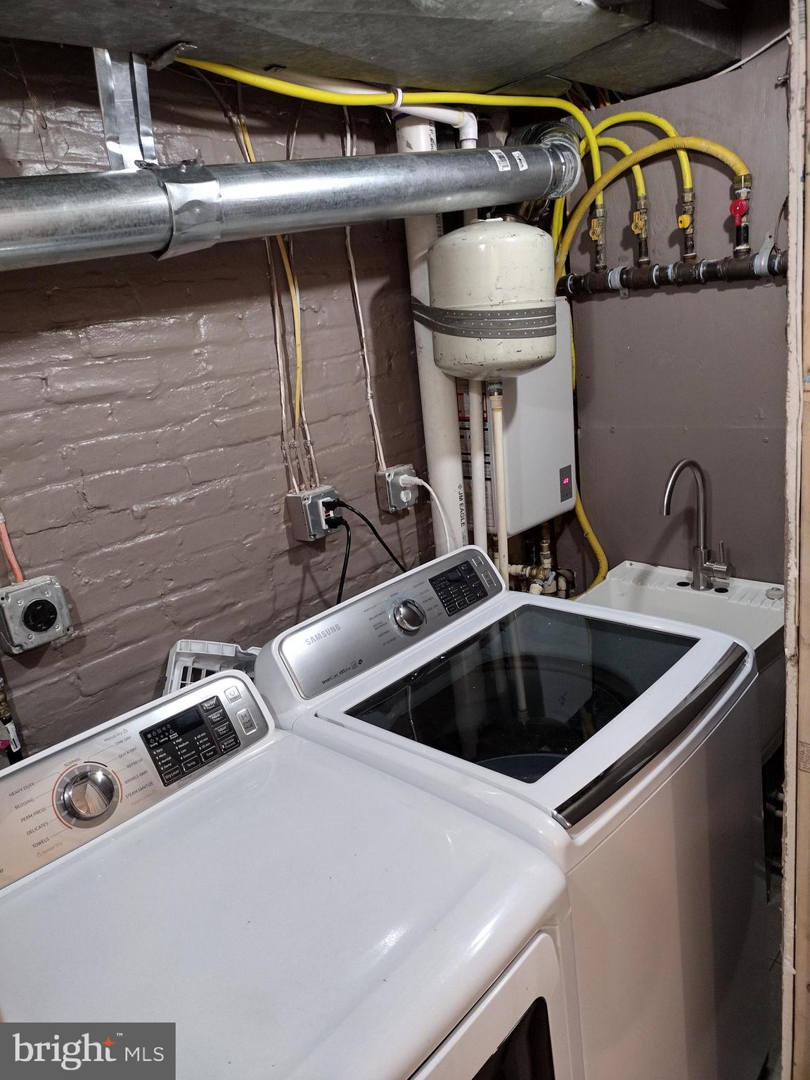 MCELDERRY PARK - Residential