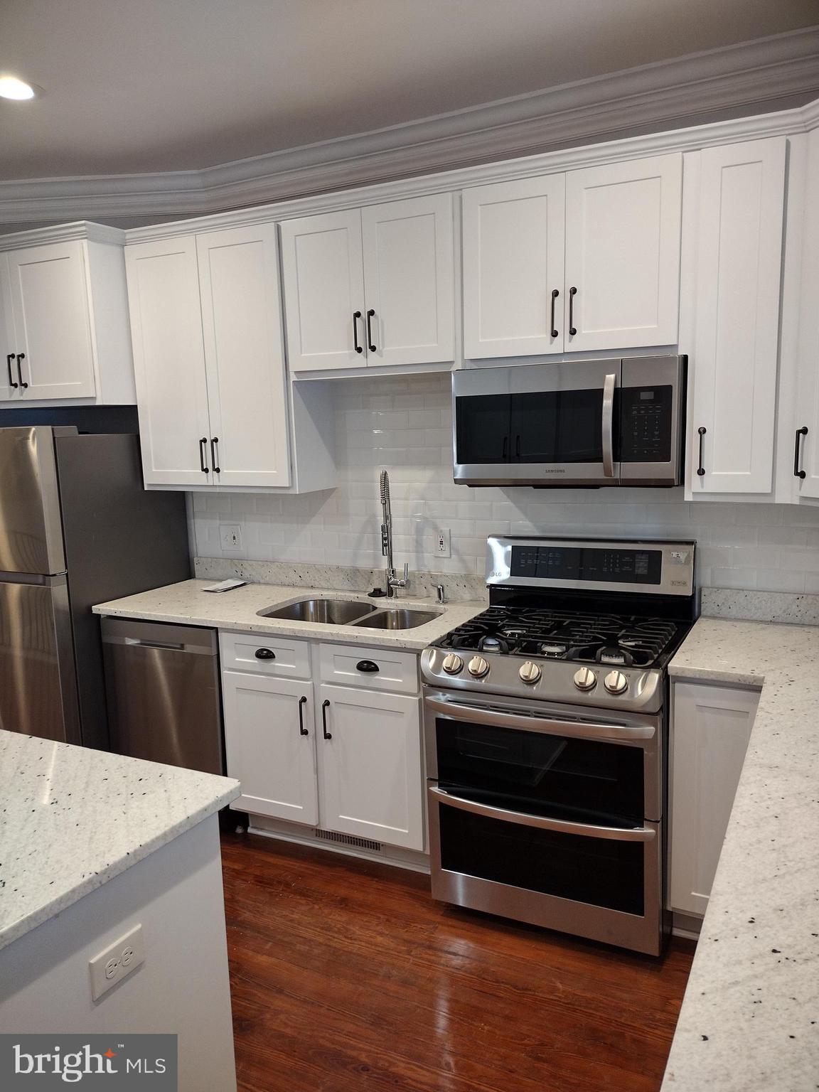 MCELDERRY PARK - Residential