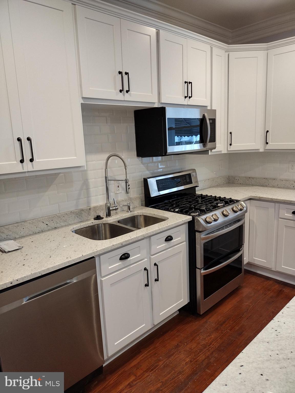 MCELDERRY PARK - Residential