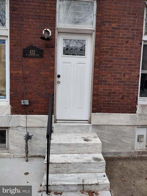 Townhouse For Sale - 432 N Linwood Avenue<br/> BALTIMORE, MD 21224