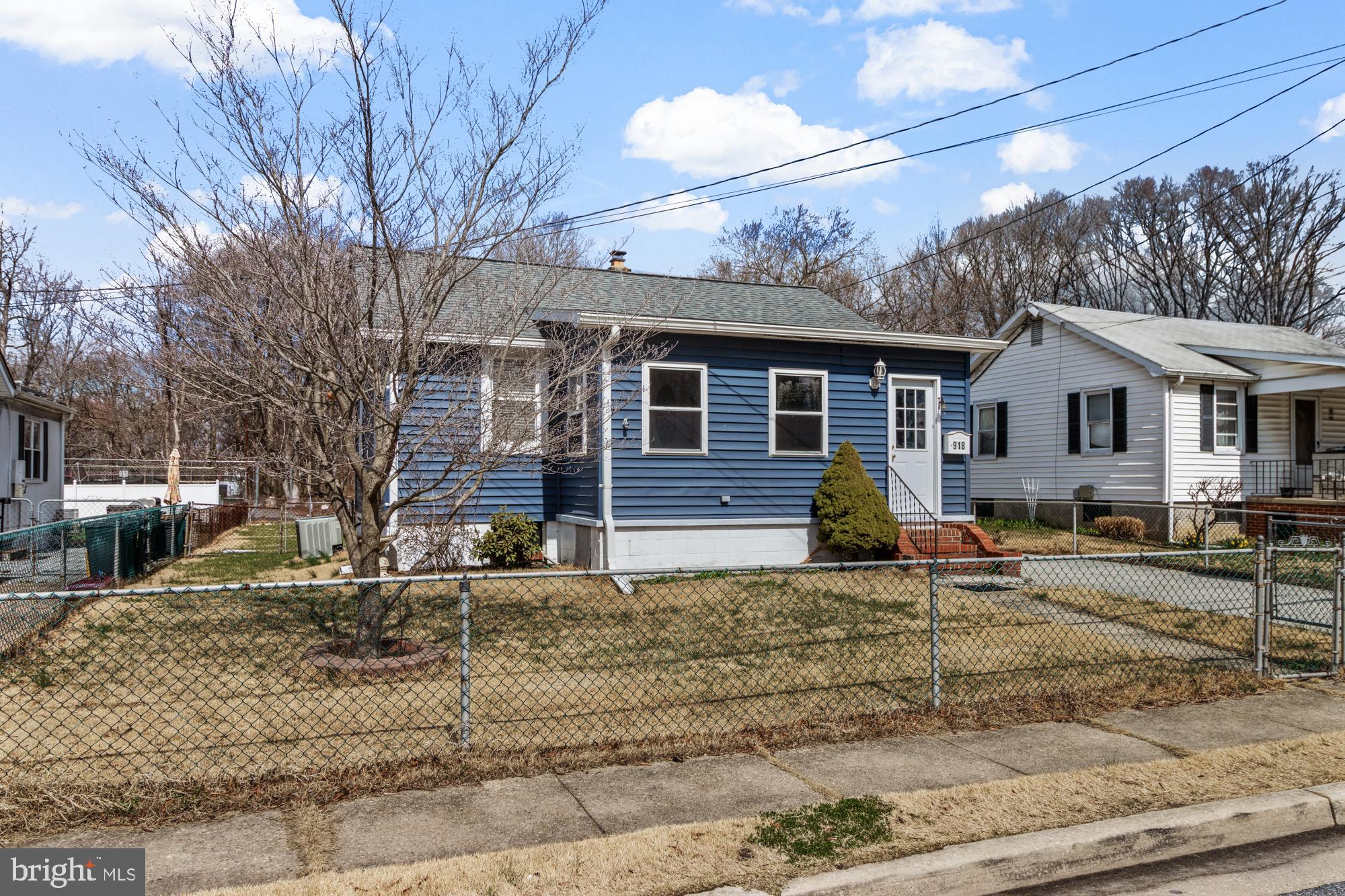 MARLYN TERRACE - Residential