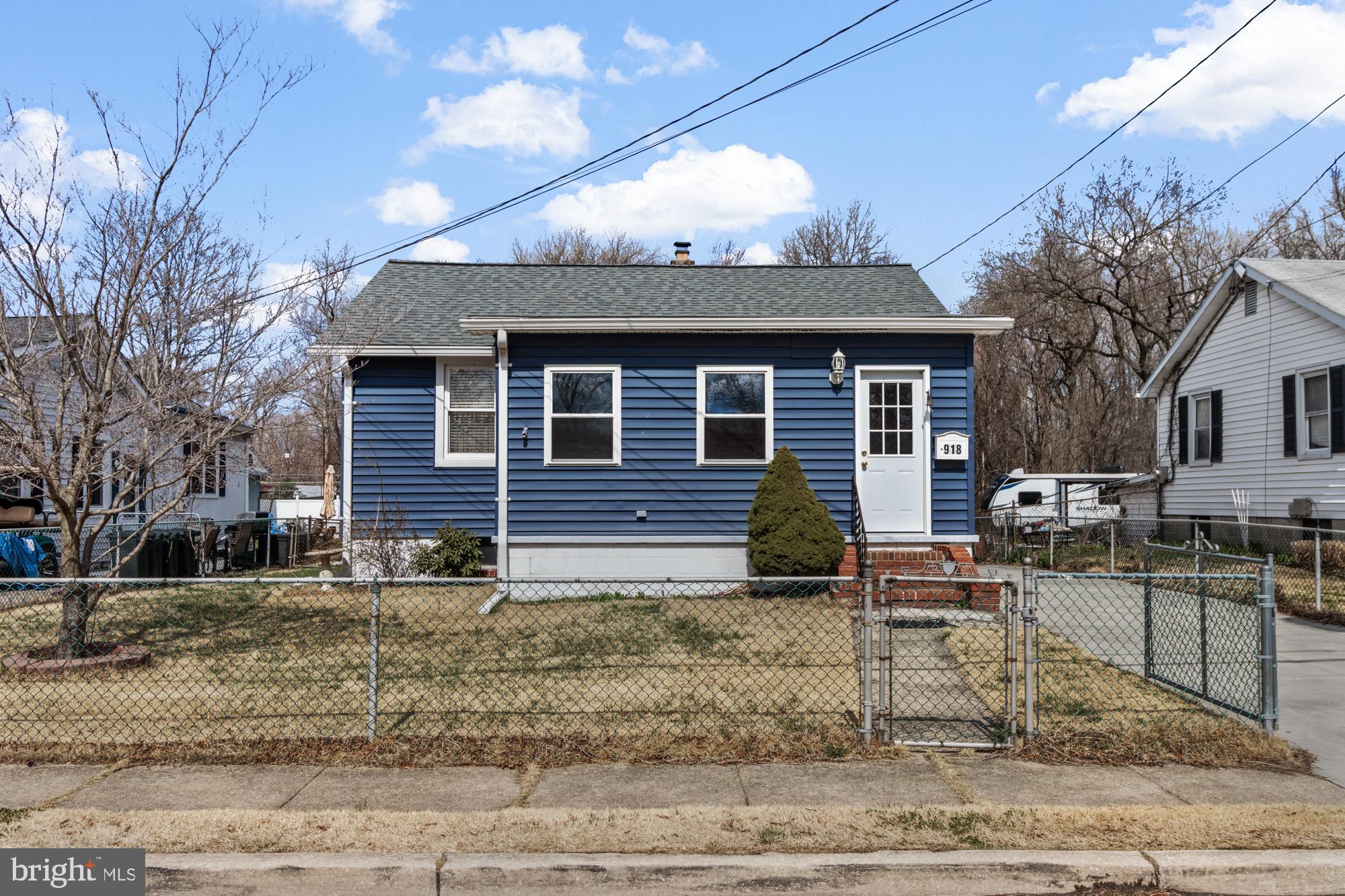 MARLYN TERRACE - Residential