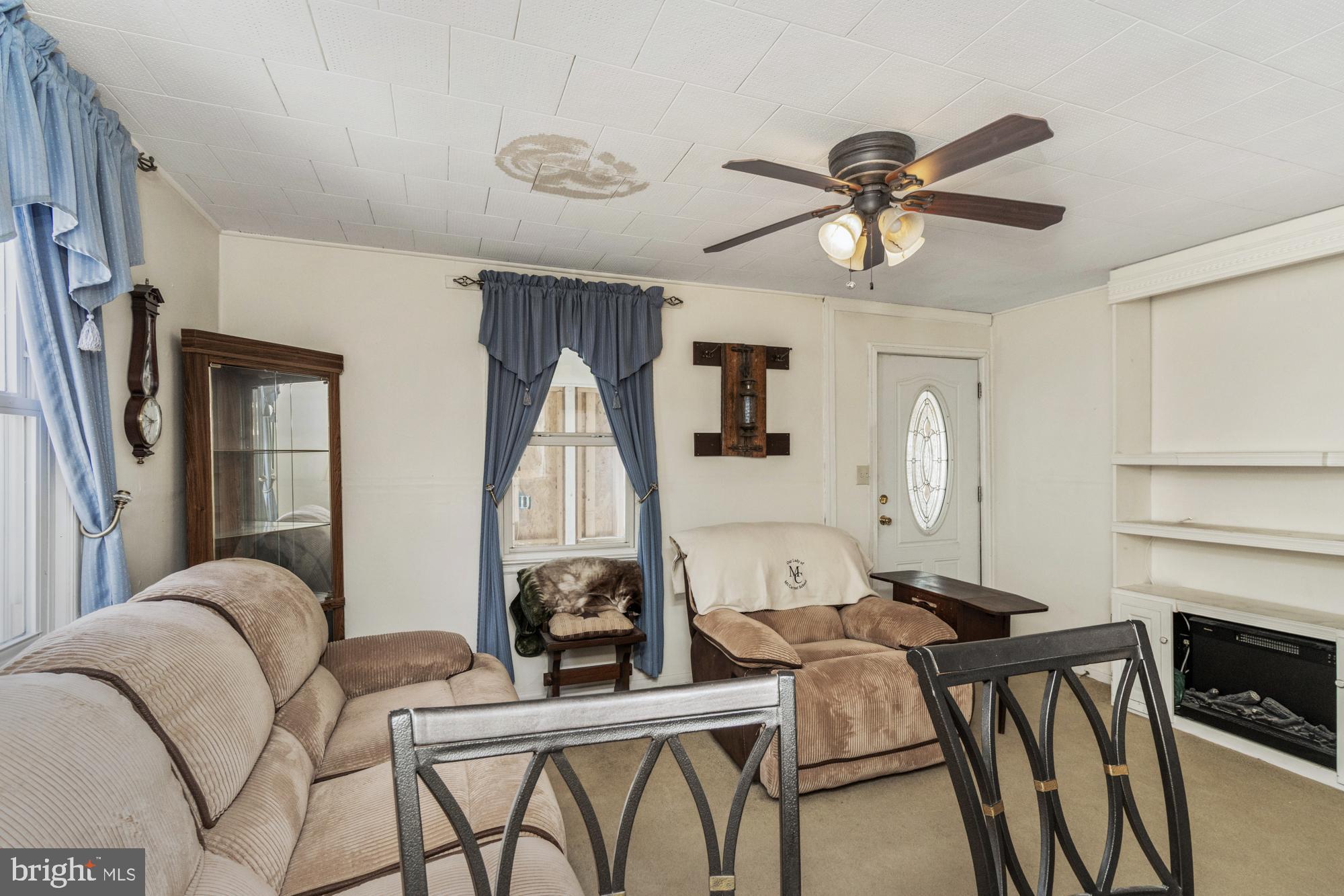 MARLYN TERRACE - Residential