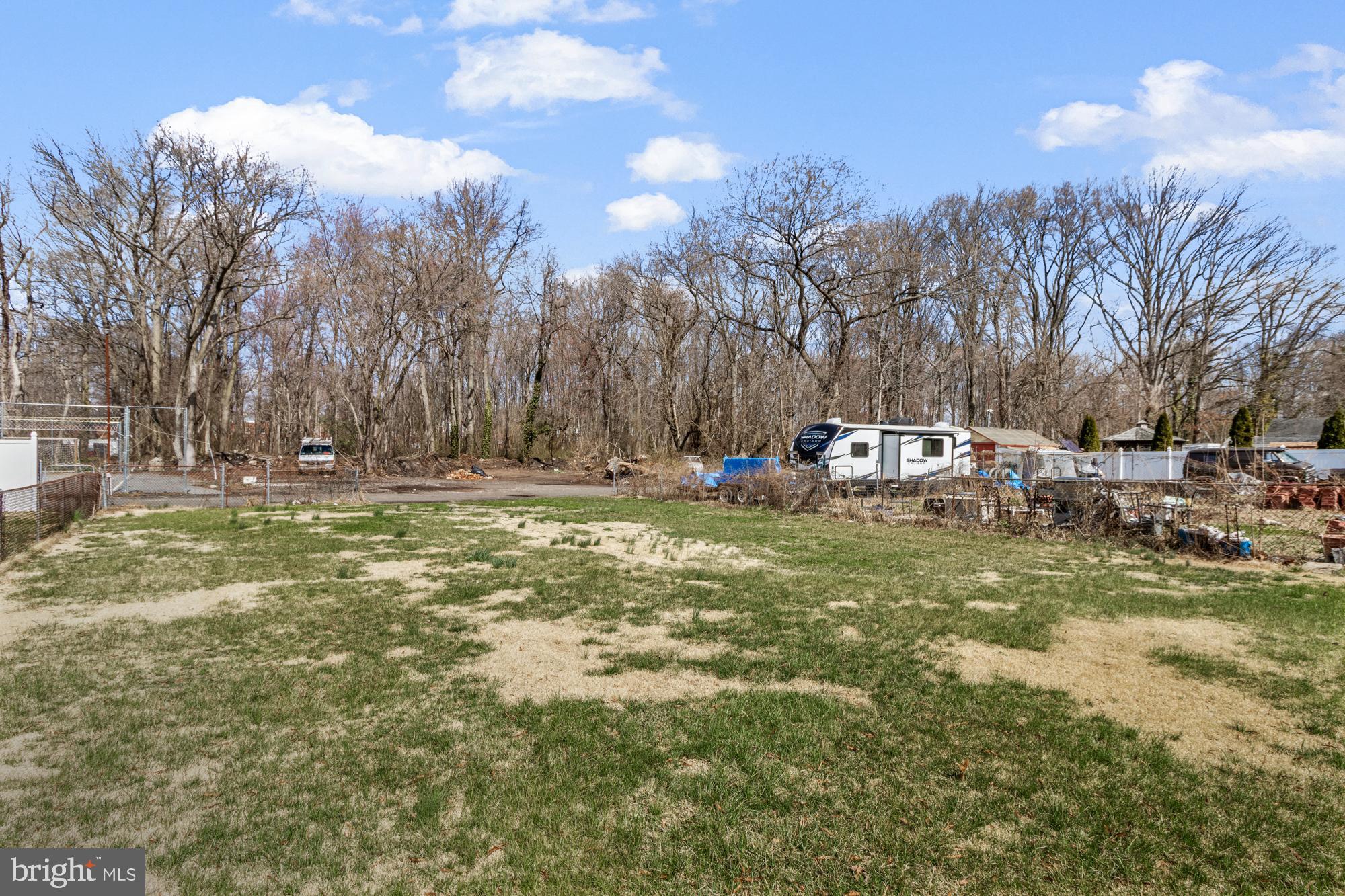MARLYN TERRACE - Residential