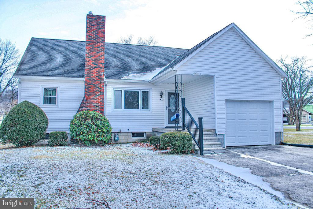 Photo of 1029 6th Avenue, DUNCANSVILLE, PA 16635 (MLS # PABR2015938)