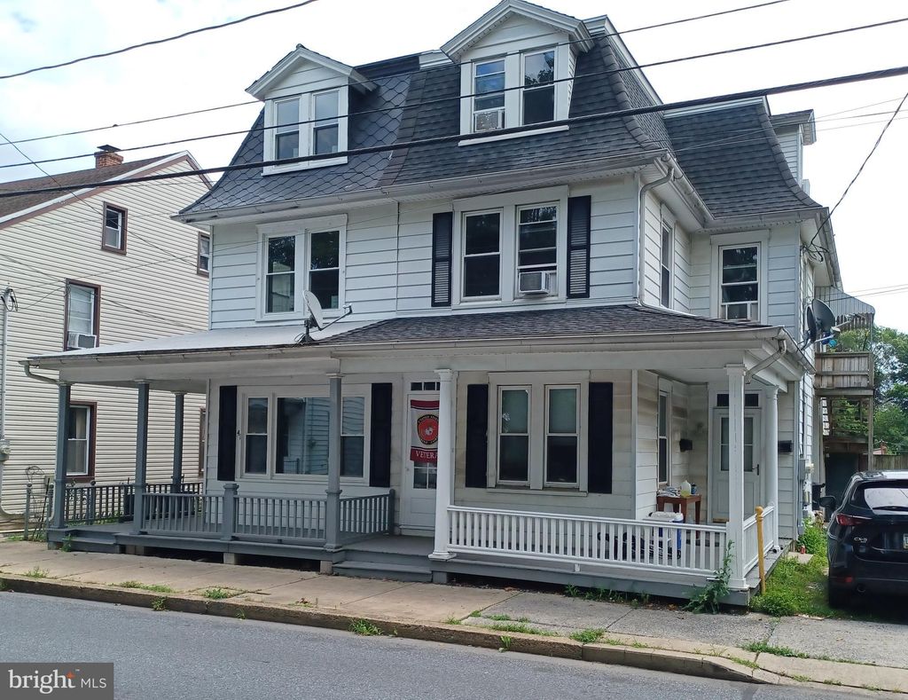 Photo of 43 W Ferdinand Street, MANHEIM, PA 17545 (MLS # PALA2074738)