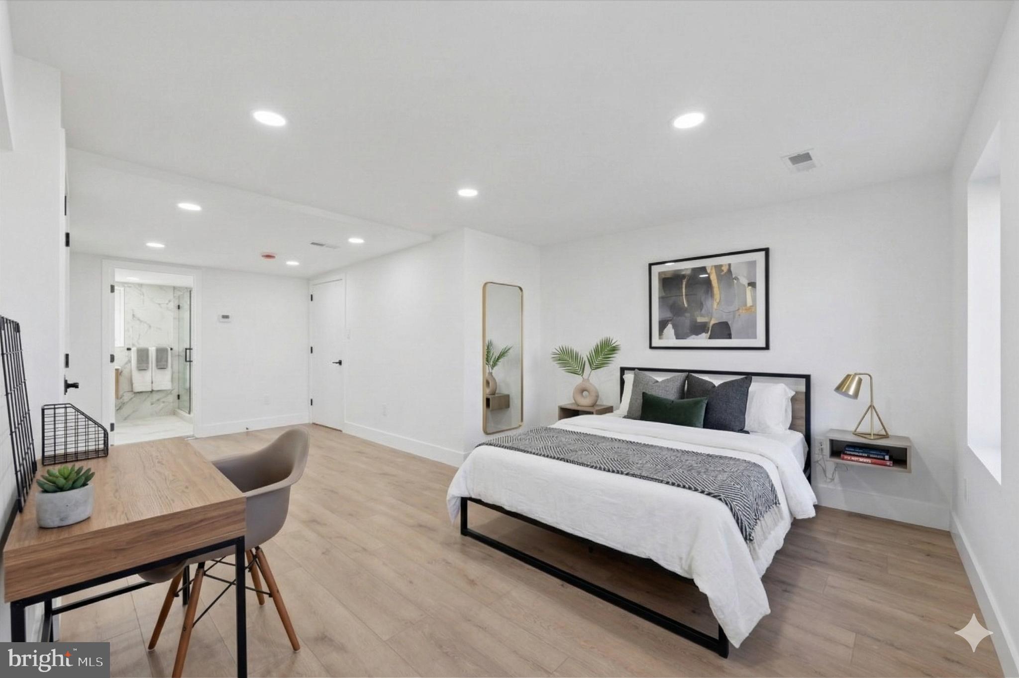 KENSINGTON - Residential