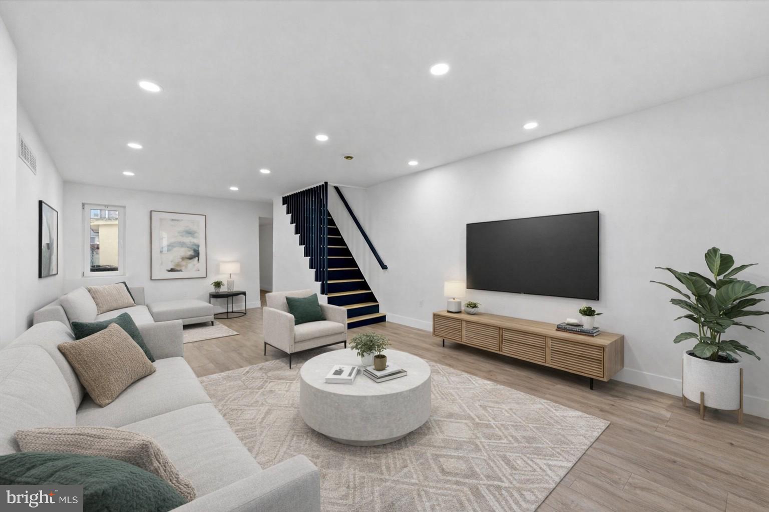 KENSINGTON - Residential