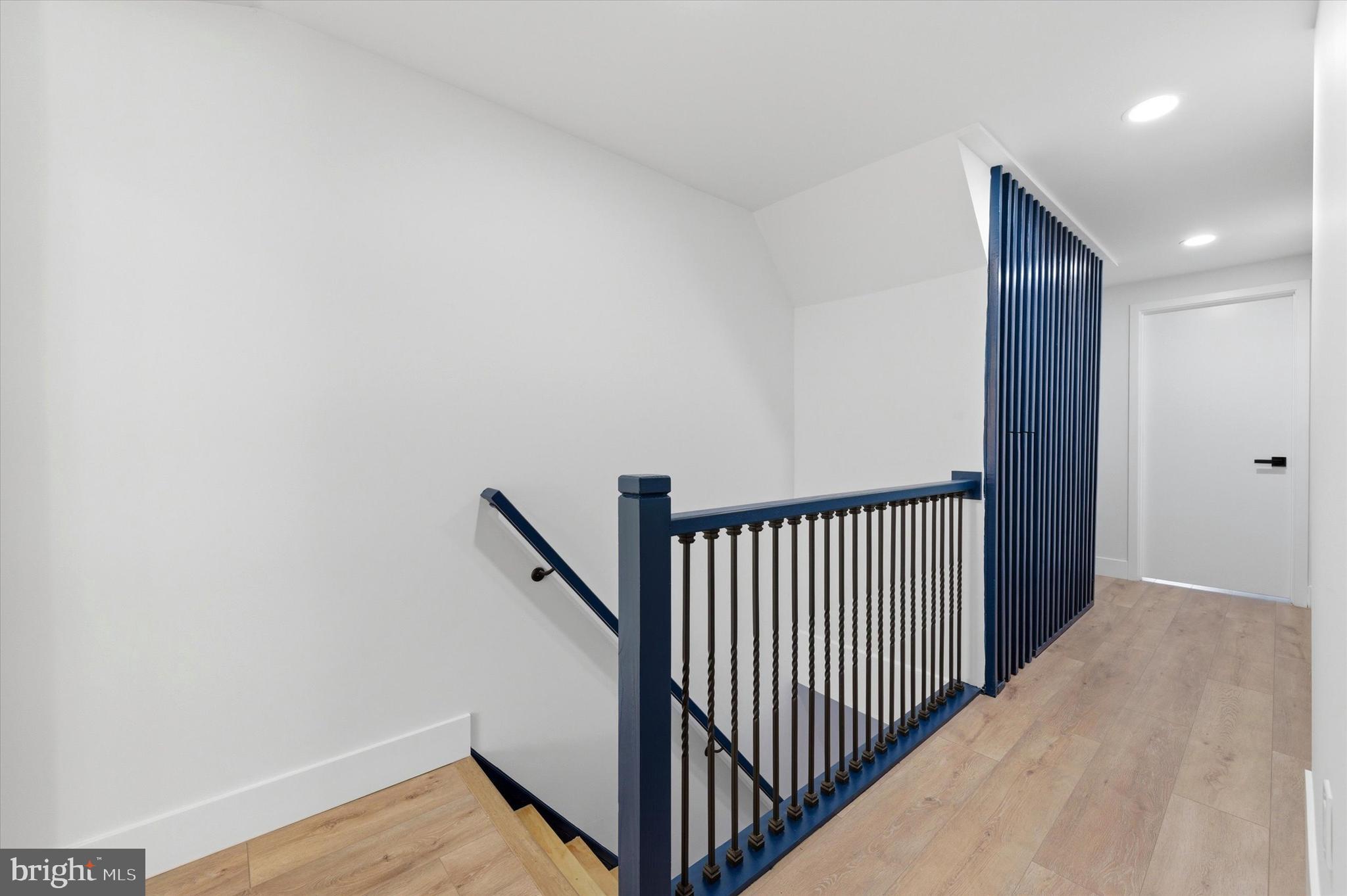 KENSINGTON - Residential