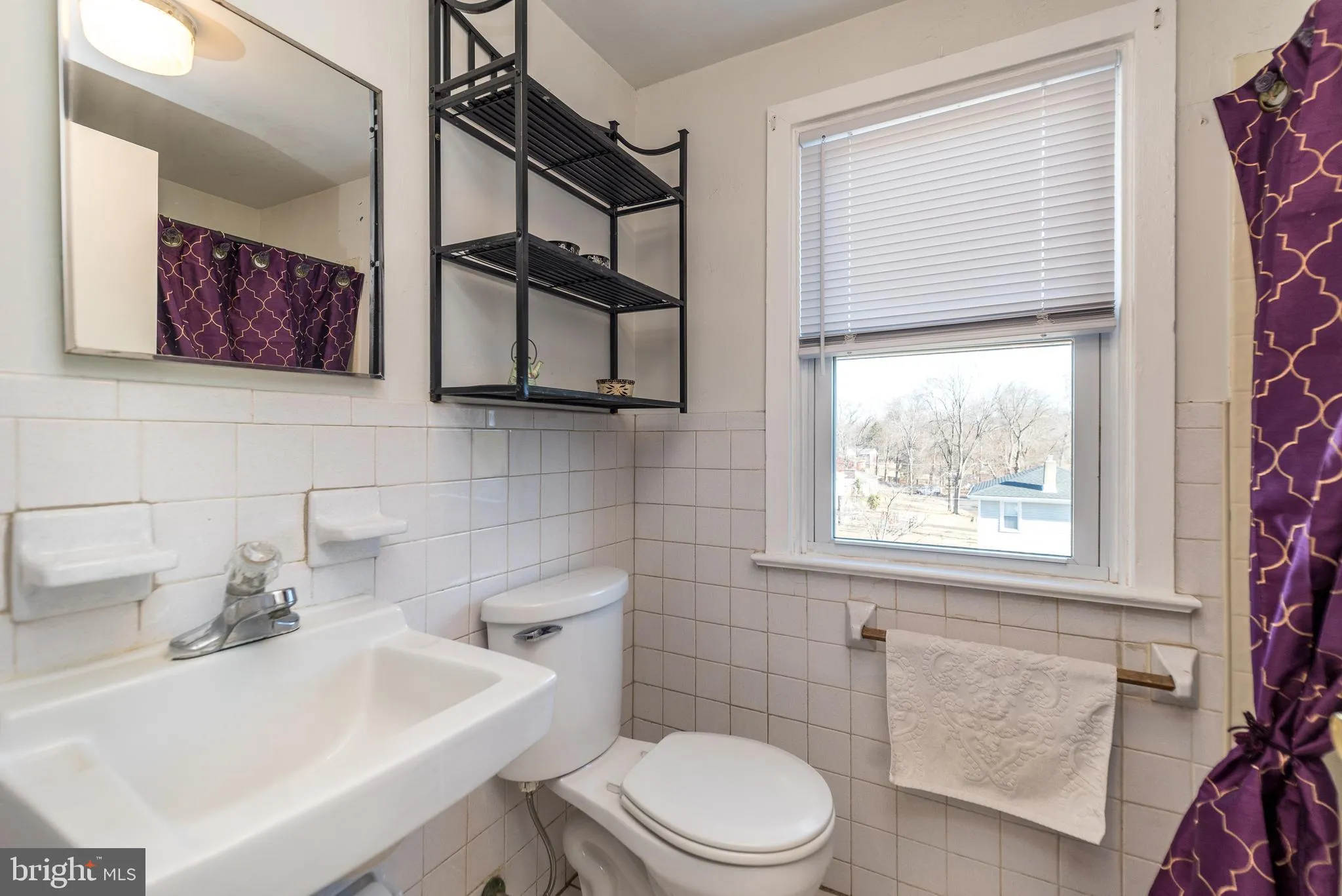 Horsham, Pennsylvania 19044, United States, 4 Bedrooms Bedrooms, ,2 BathroomsBathrooms,Residential,Pending,84772