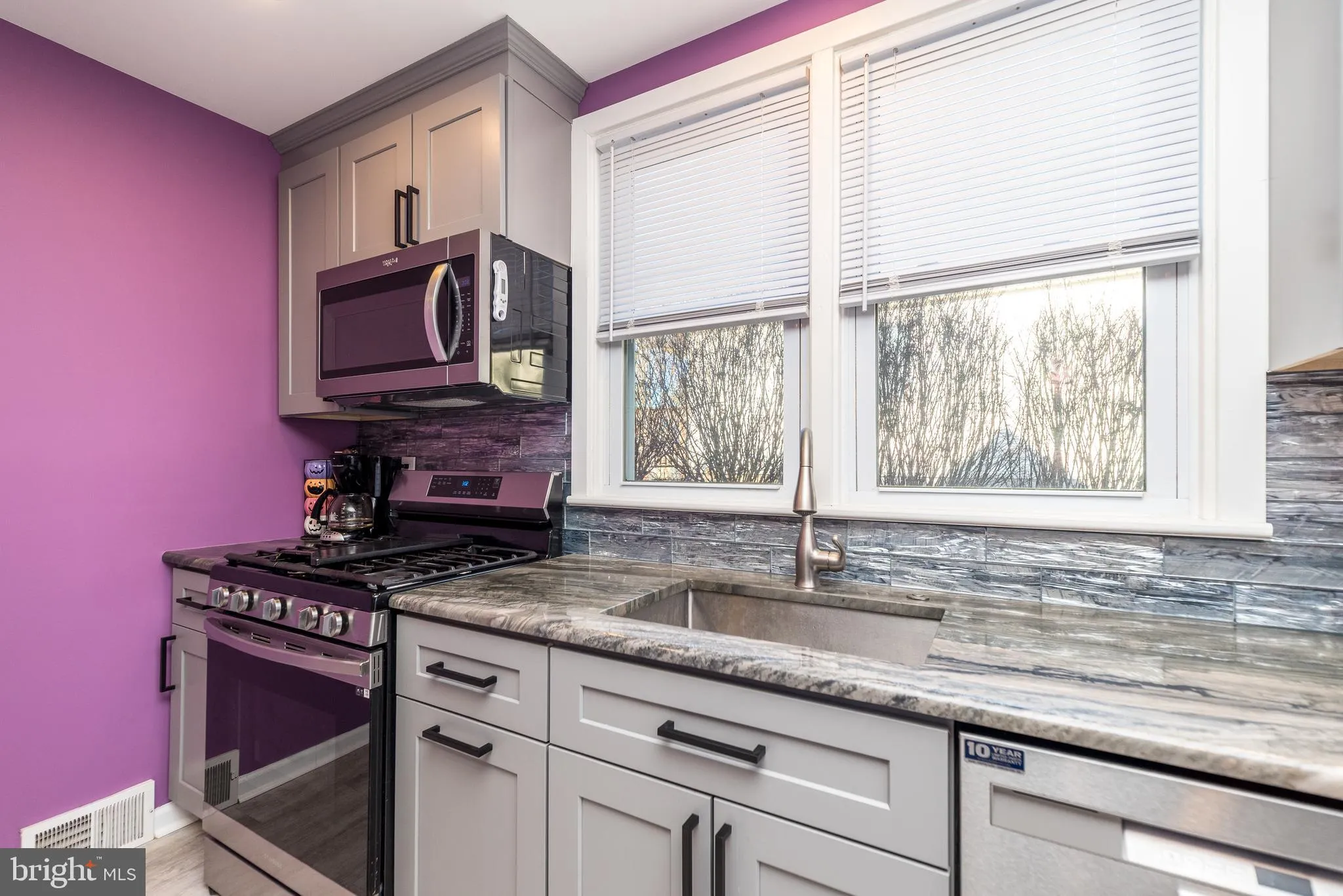 Horsham, Pennsylvania 19044, United States, 4 Bedrooms Bedrooms, ,2 BathroomsBathrooms,Residential,Pending,84772