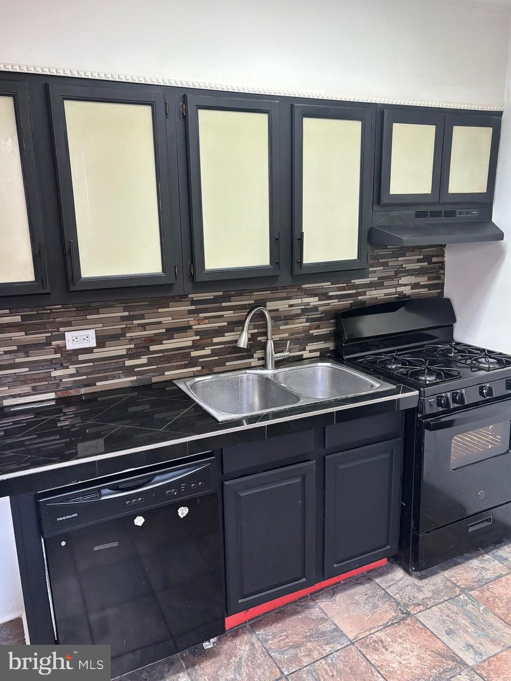 Photo of 525 W Girard Avenue, PHILADELPHIA, PA 19123 (MLS # PAPH2575676)