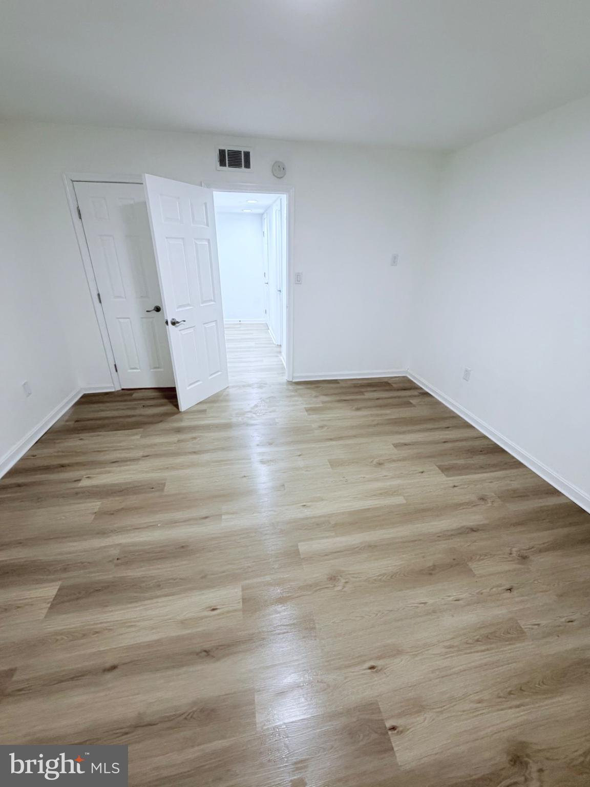 HUNTING RIDGE CONDOMINIUM - Residential