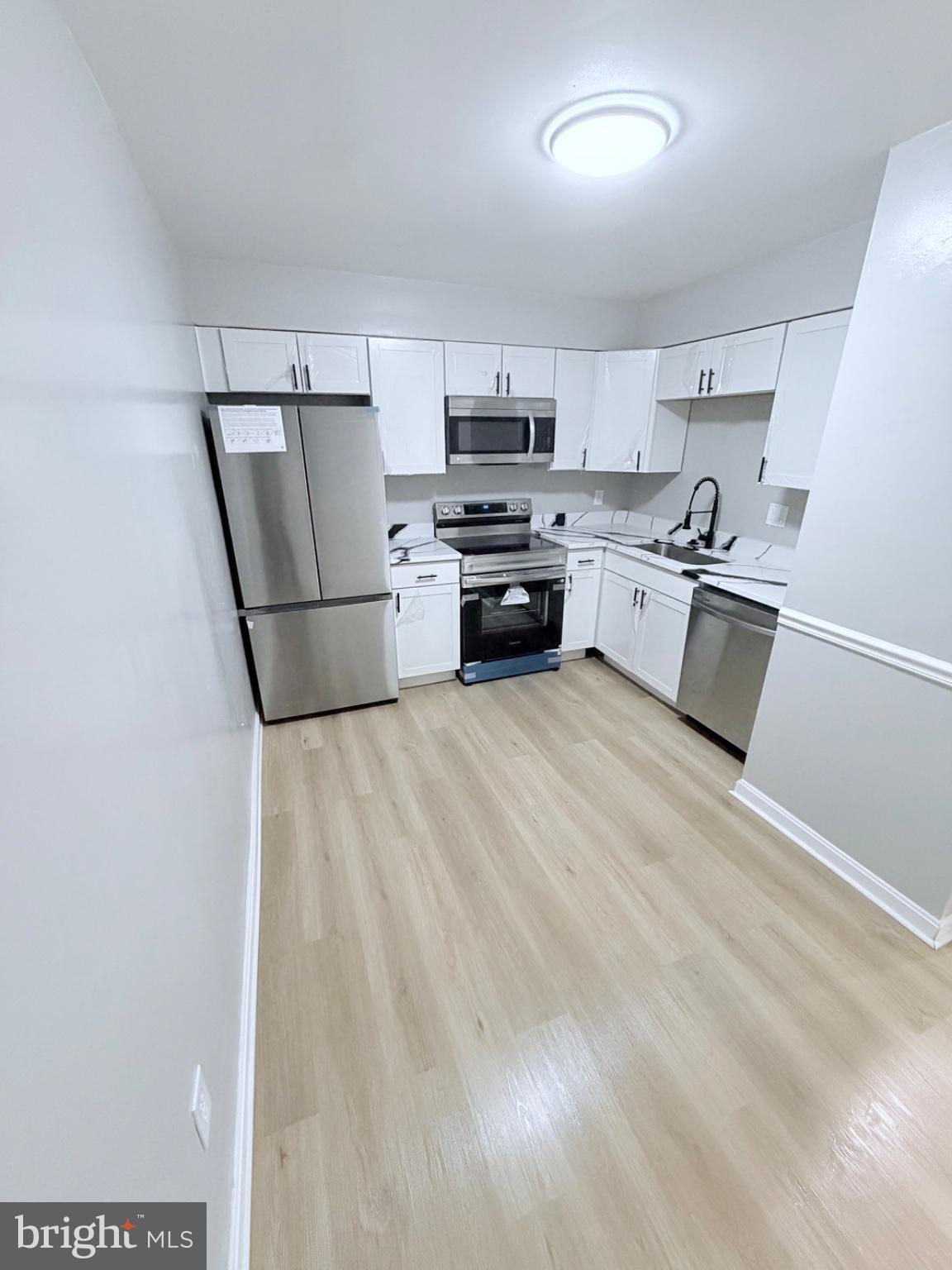 HUNTING RIDGE CONDOMINIUM - Residential