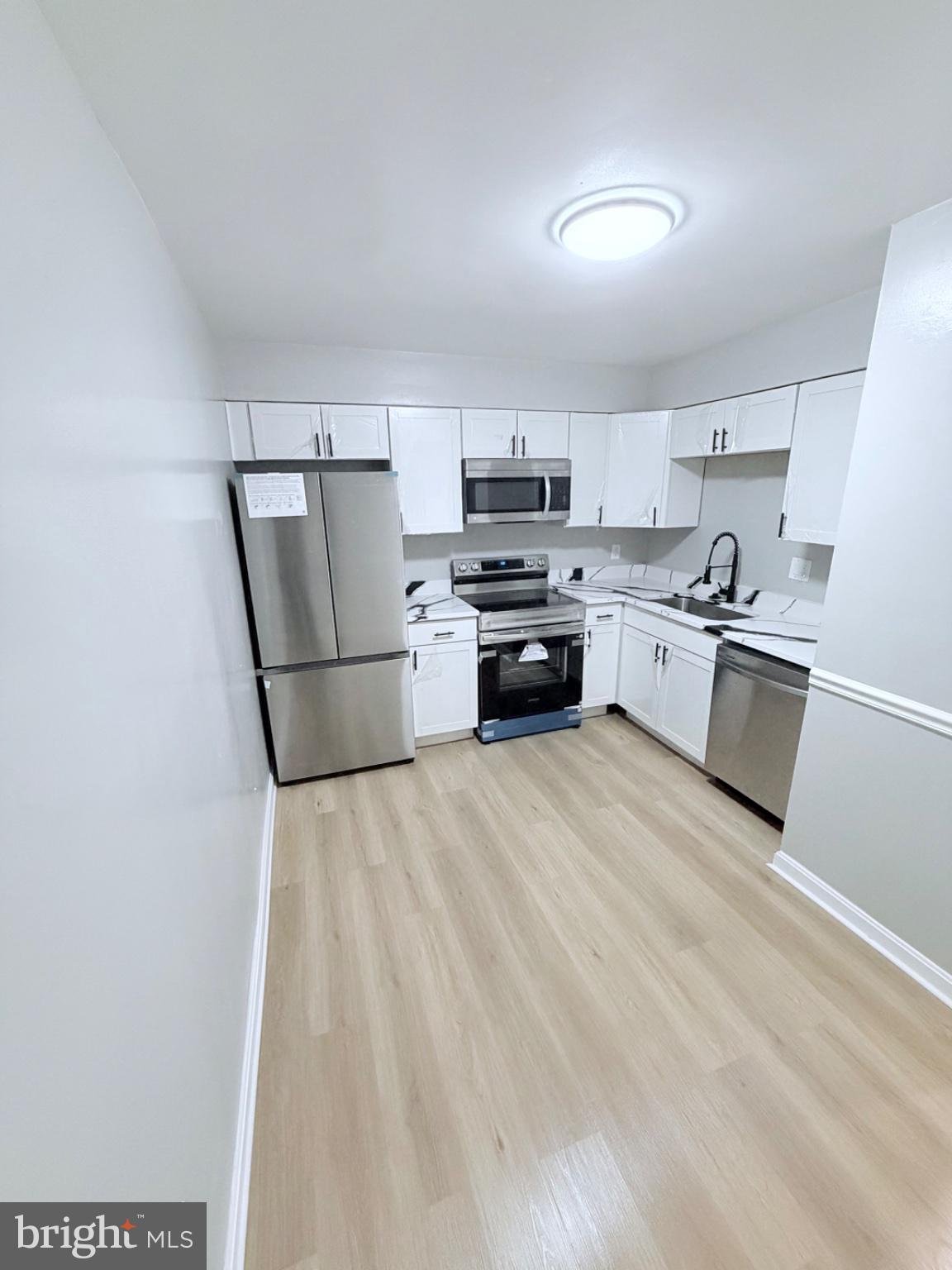 HUNTING RIDGE CONDOMINIUM - Residential