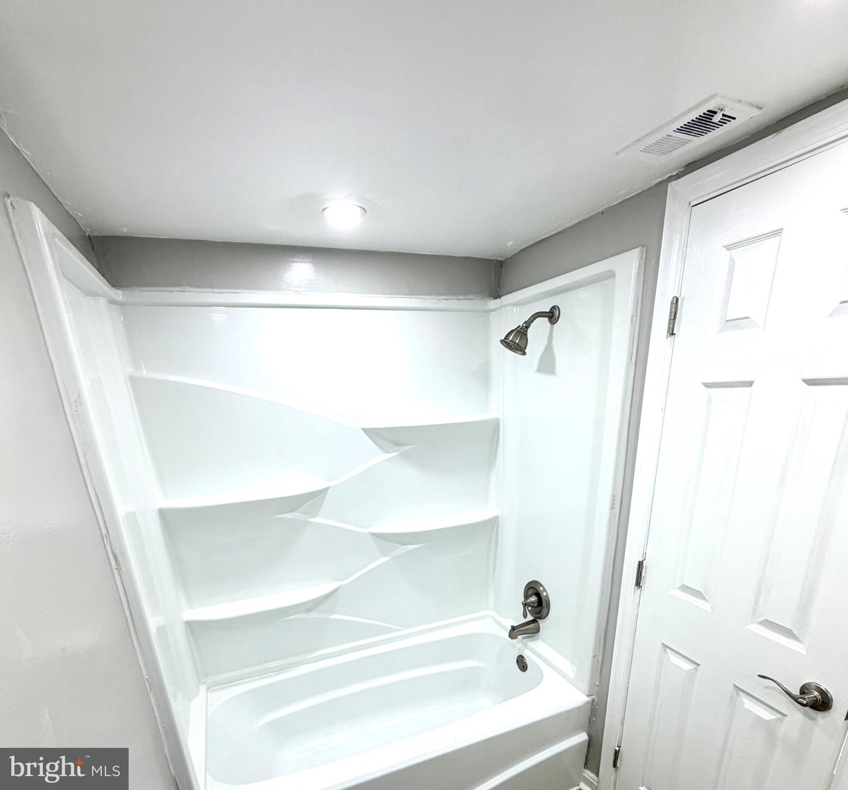 HUNTING RIDGE CONDOMINIUM - Residential