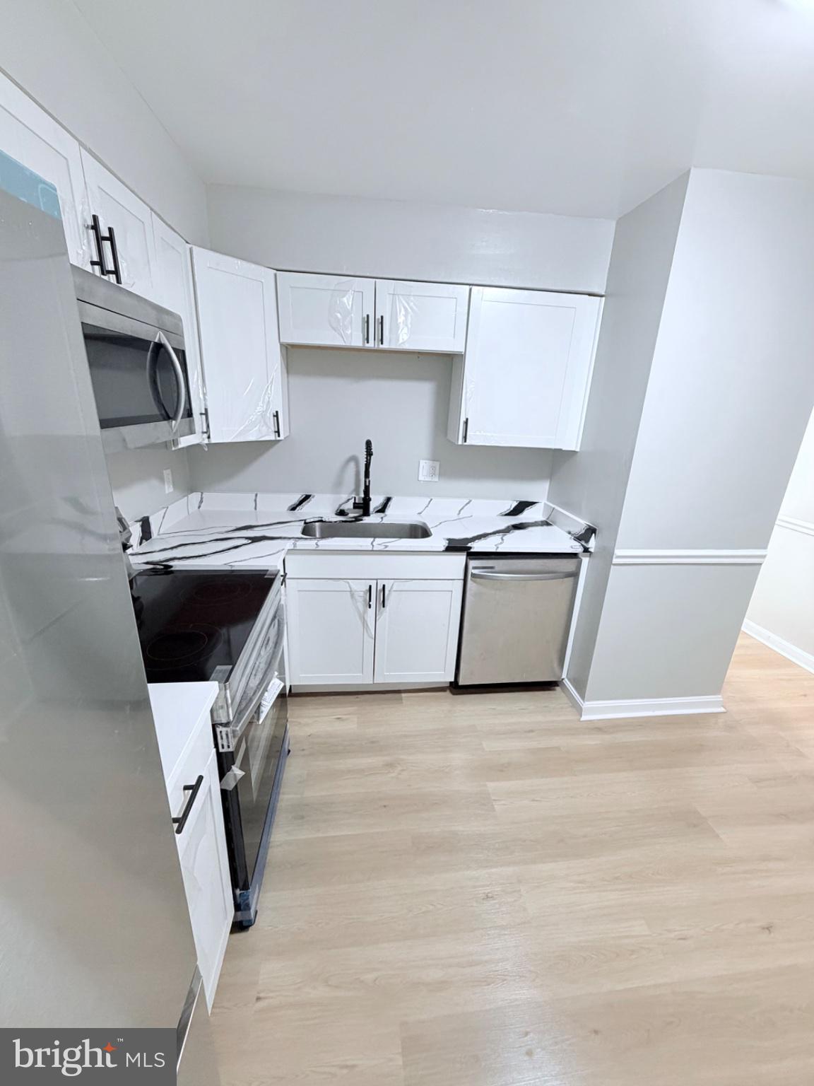 HUNTING RIDGE CONDOMINIUM - Residential