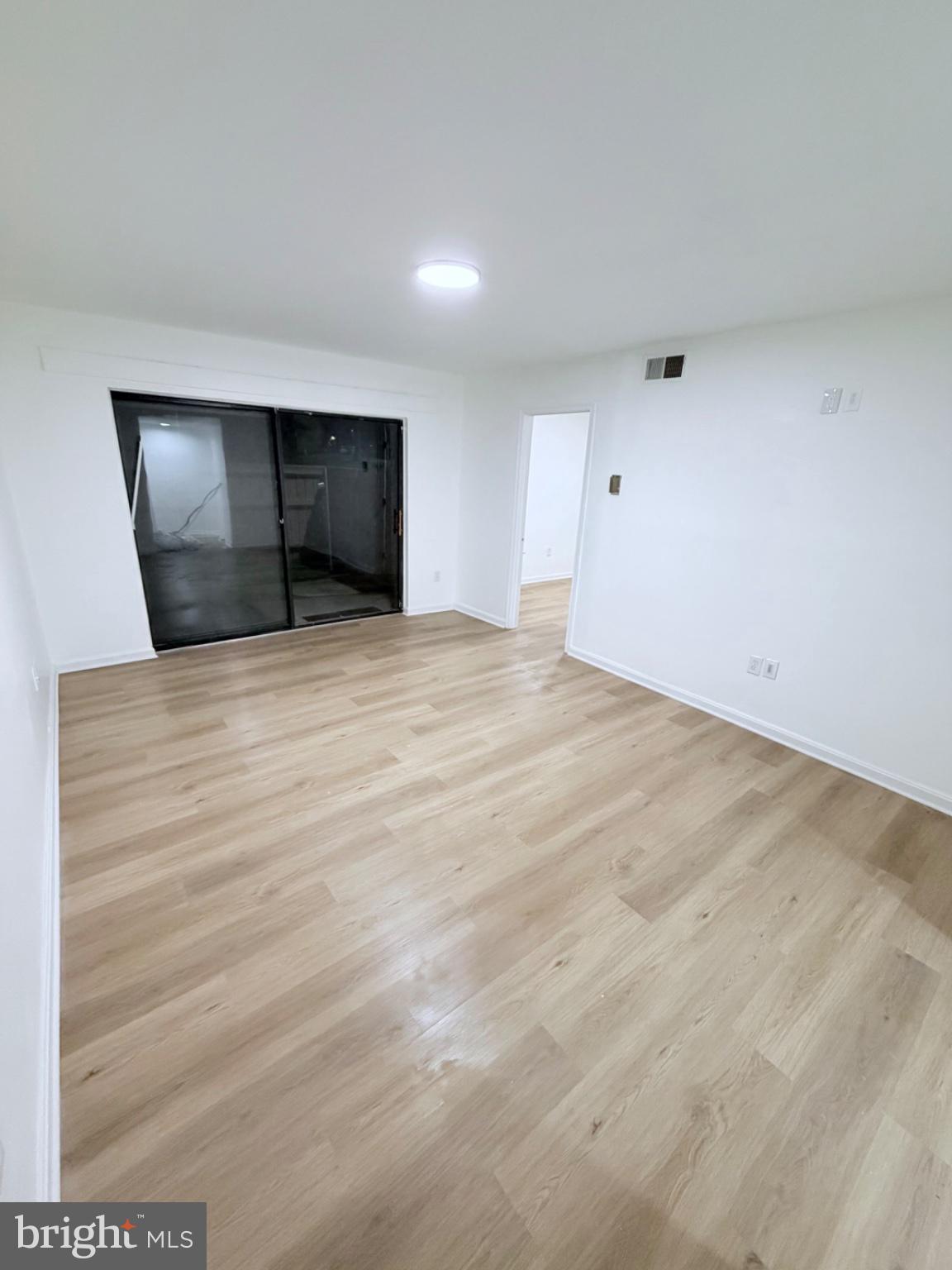 HUNTING RIDGE CONDOMINIUM - Residential