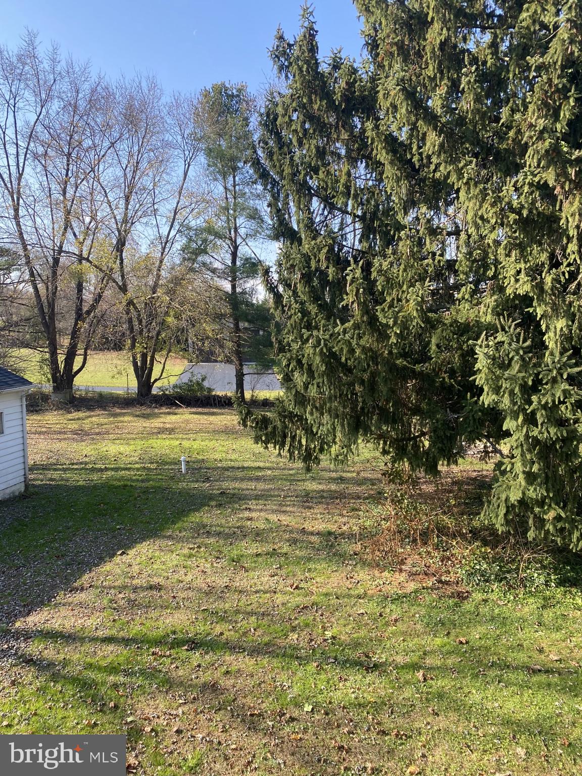 HILL N DALE - Residential Lease