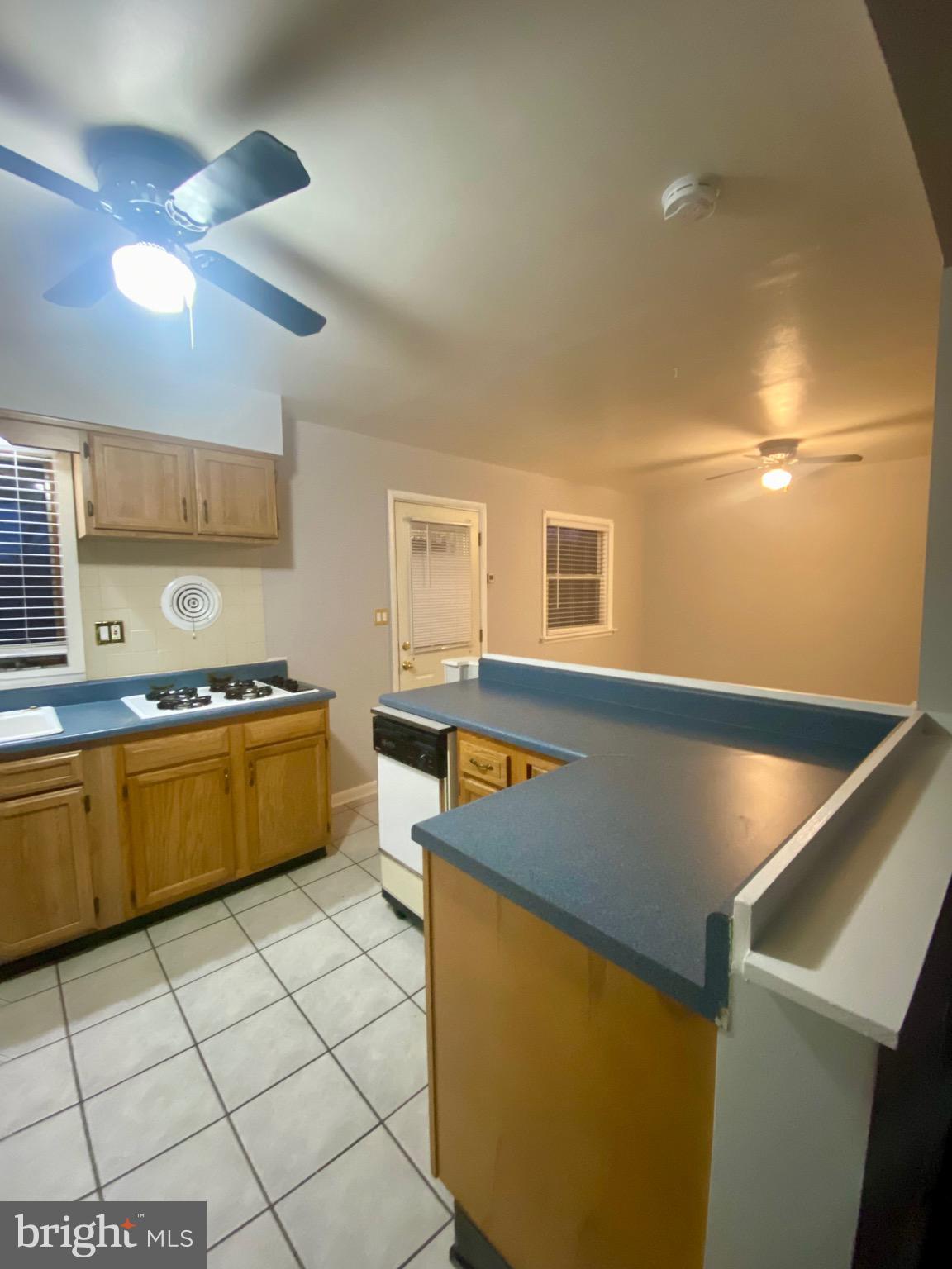 HILL N DALE - Residential Lease