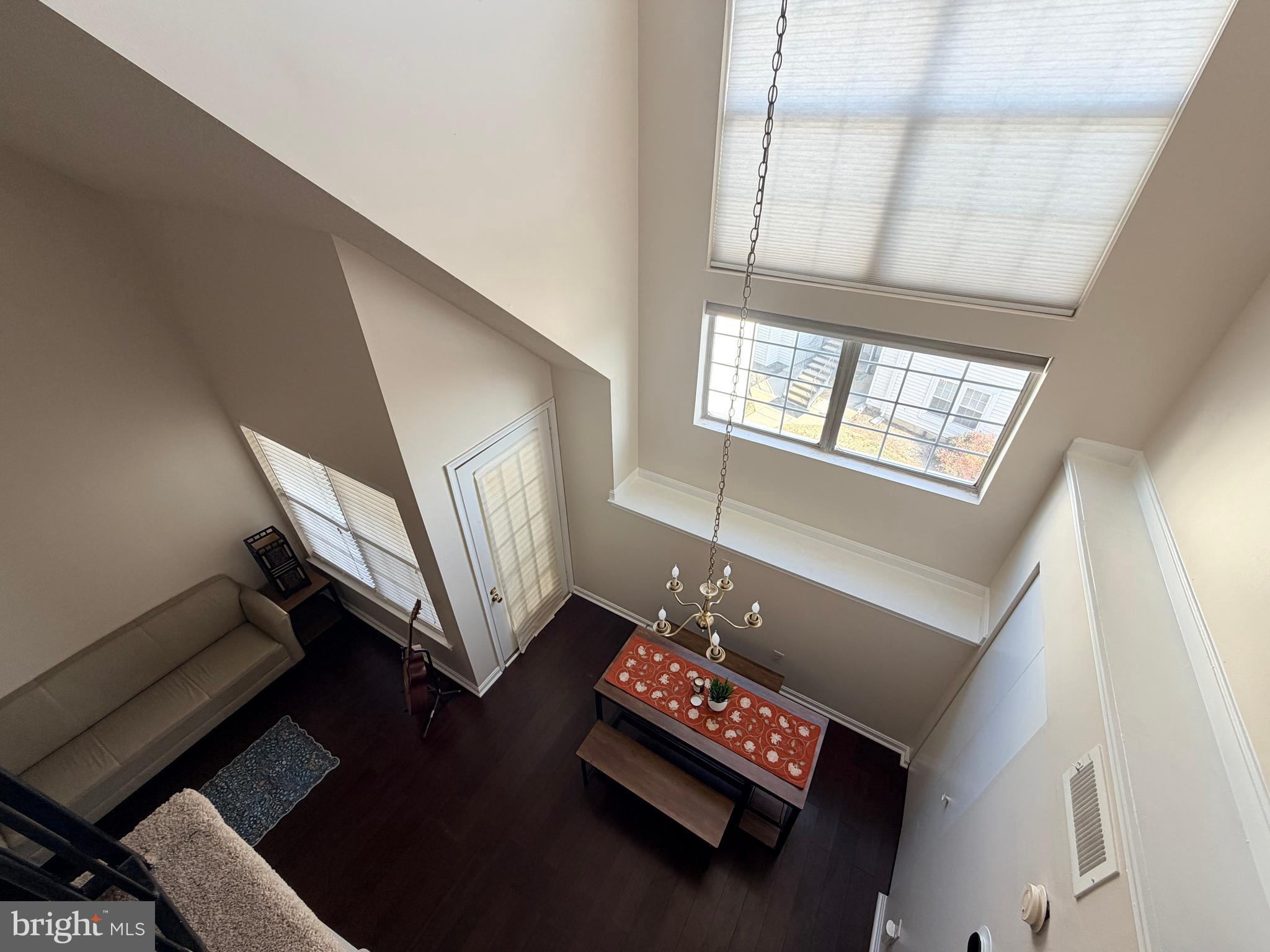 VISTAS 2 AT LAUREL - Residential