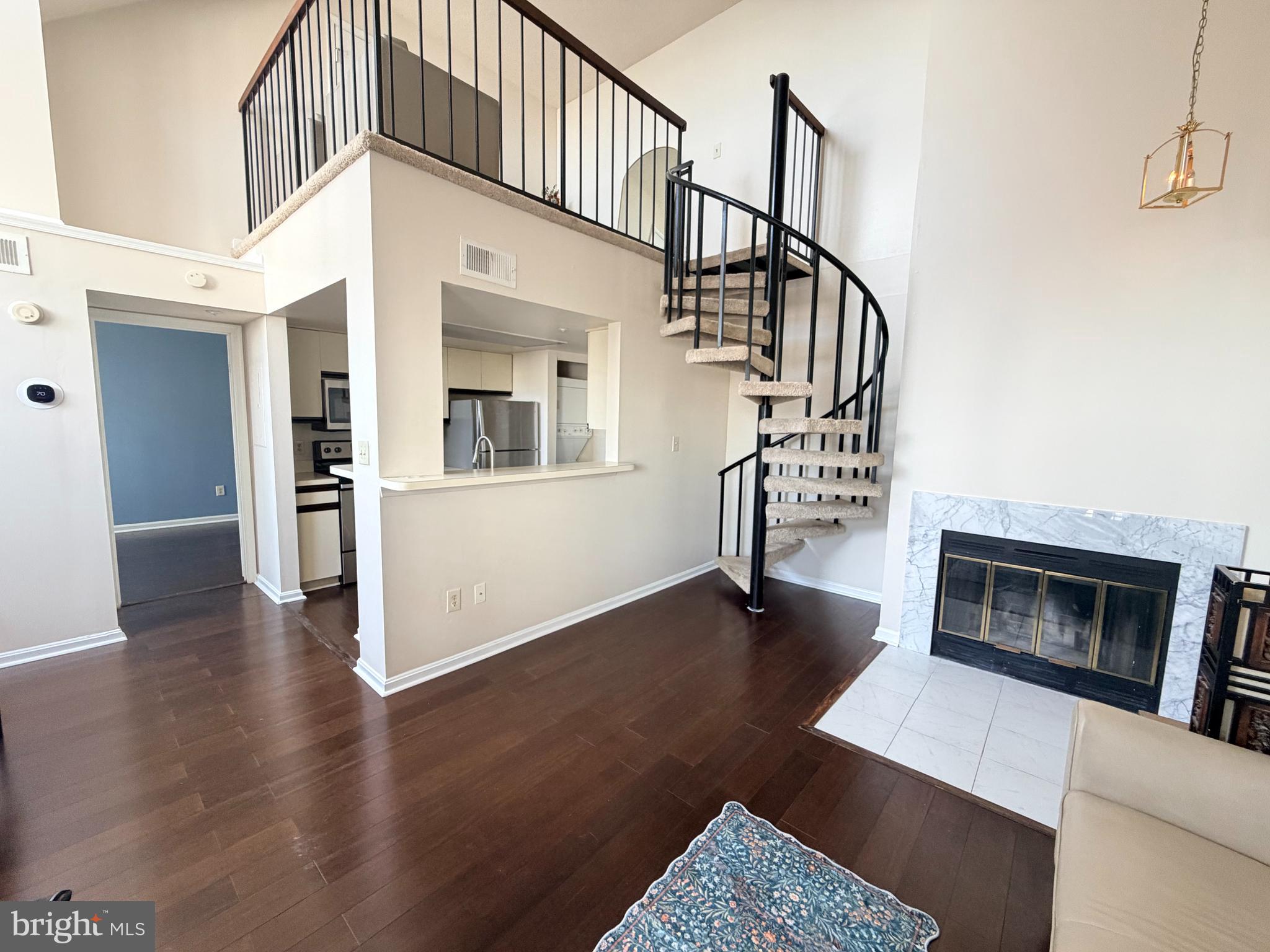 VISTAS 2 AT LAUREL - Residential