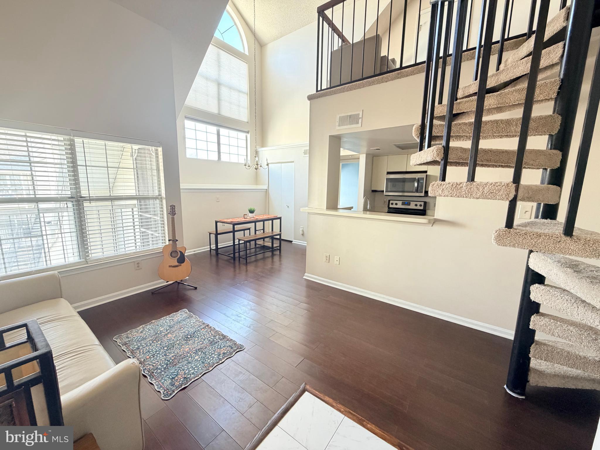 VISTAS 2 AT LAUREL - Residential