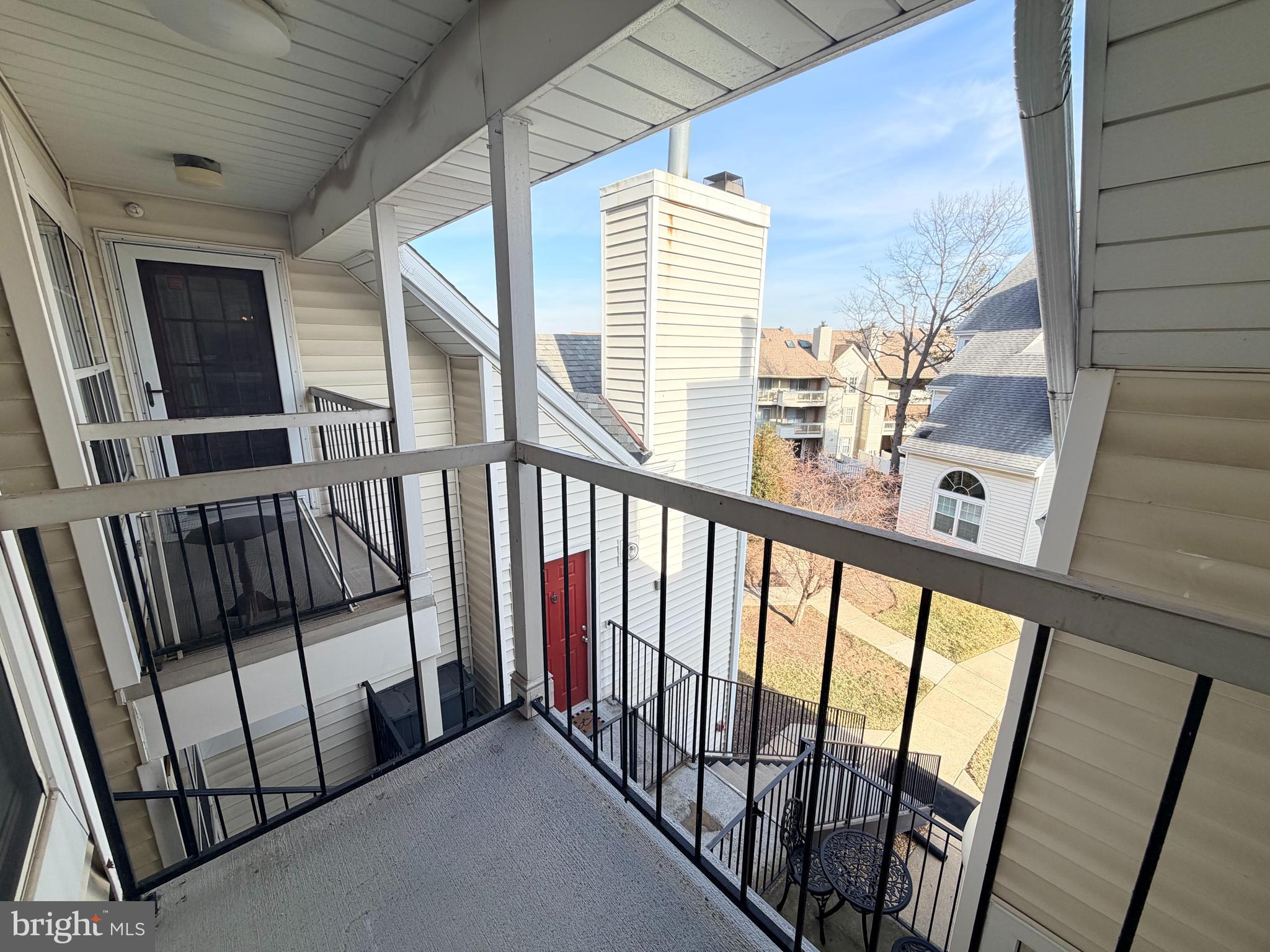 VISTAS 2 AT LAUREL - Residential