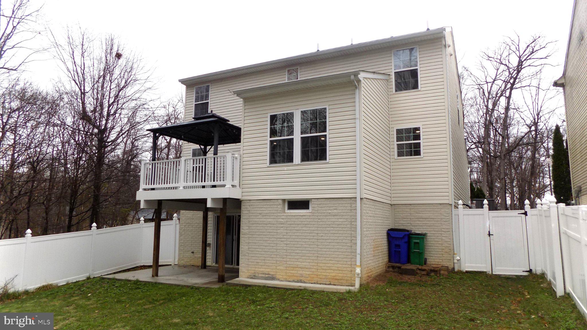 LENNOX PARK - Residential