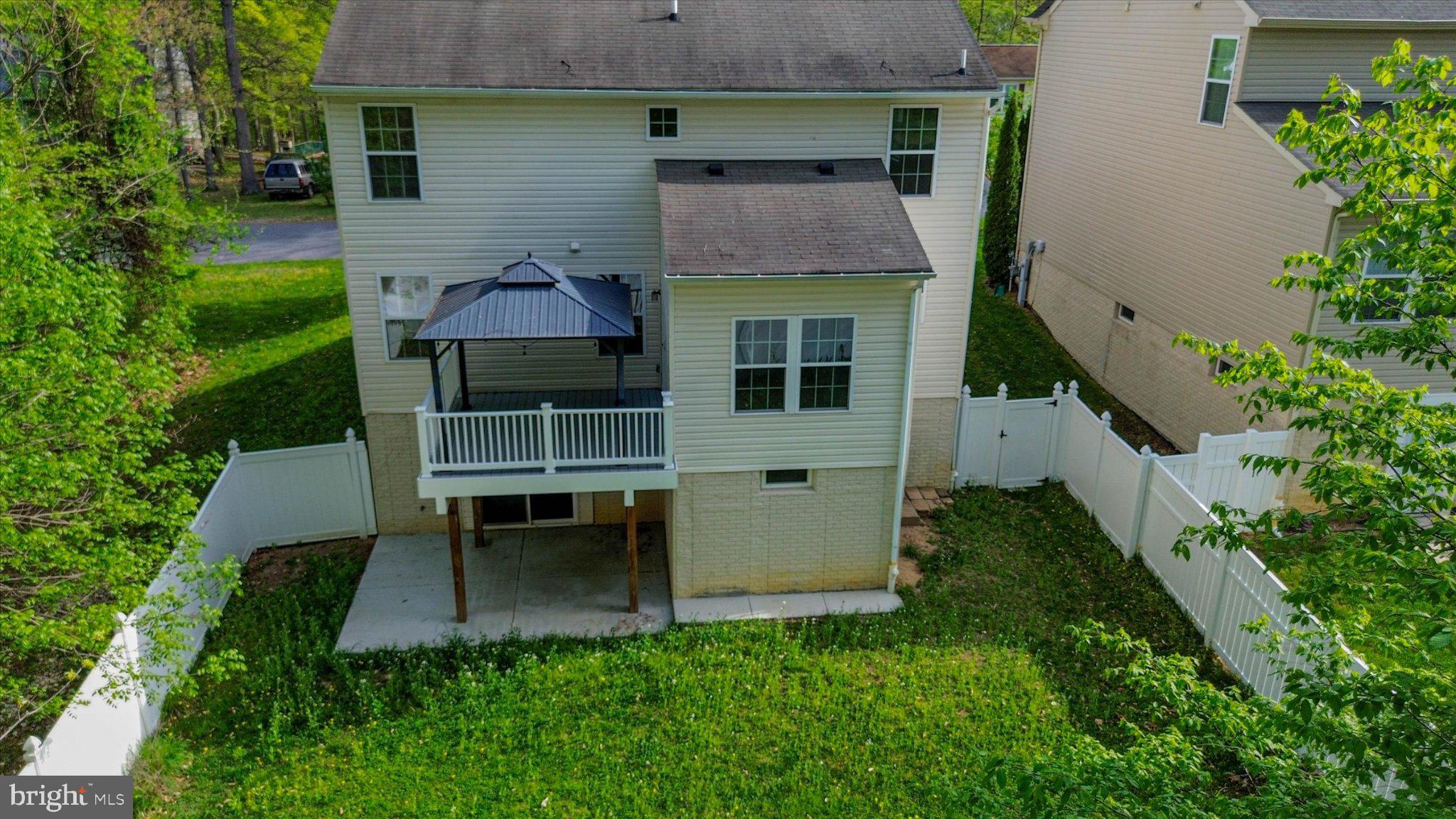 LENNOX PARK - Residential