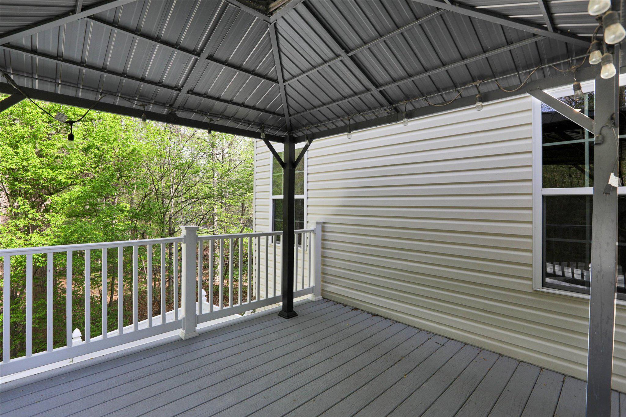 LENNOX PARK - Residential