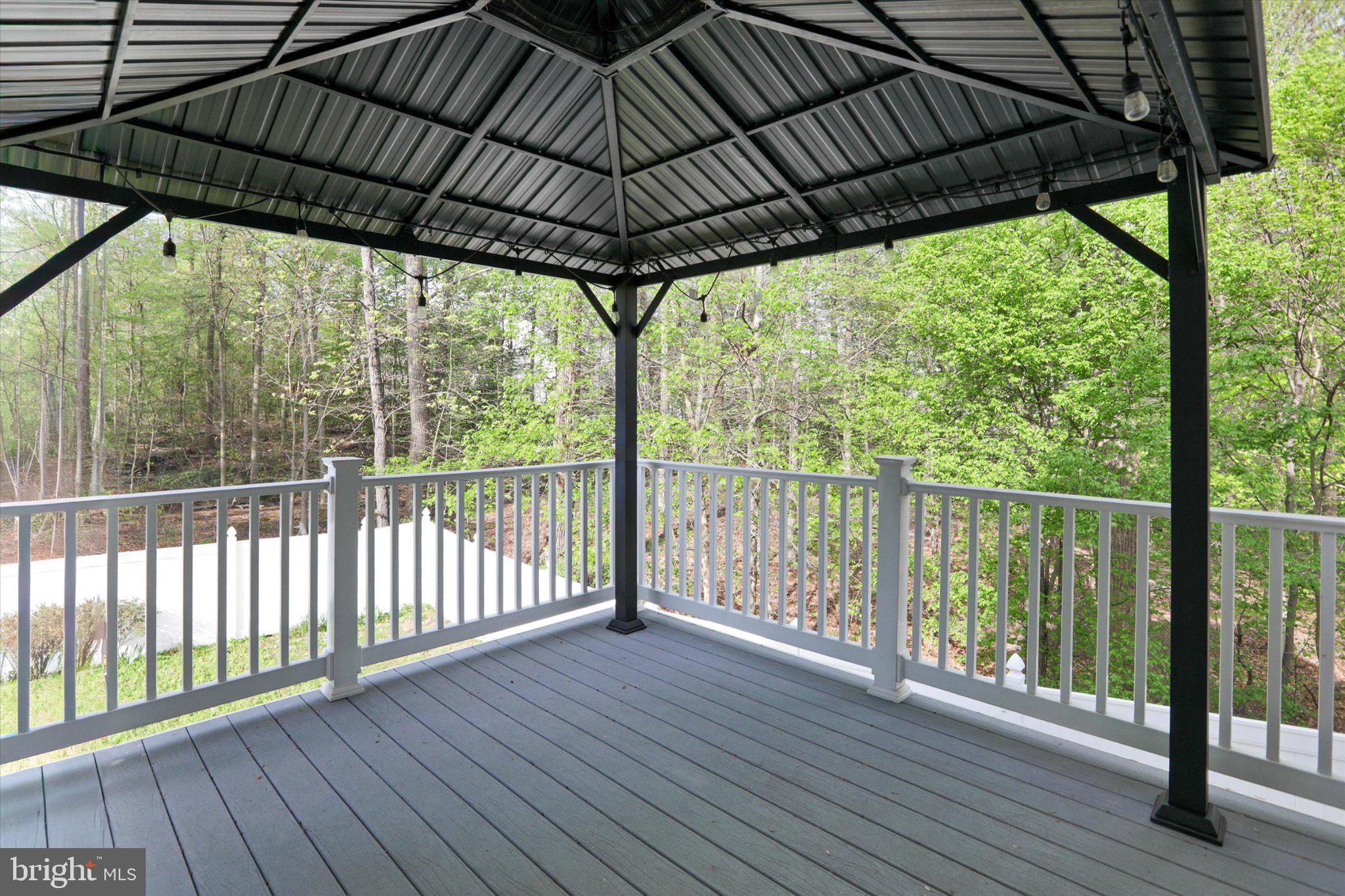 LENNOX PARK - Residential