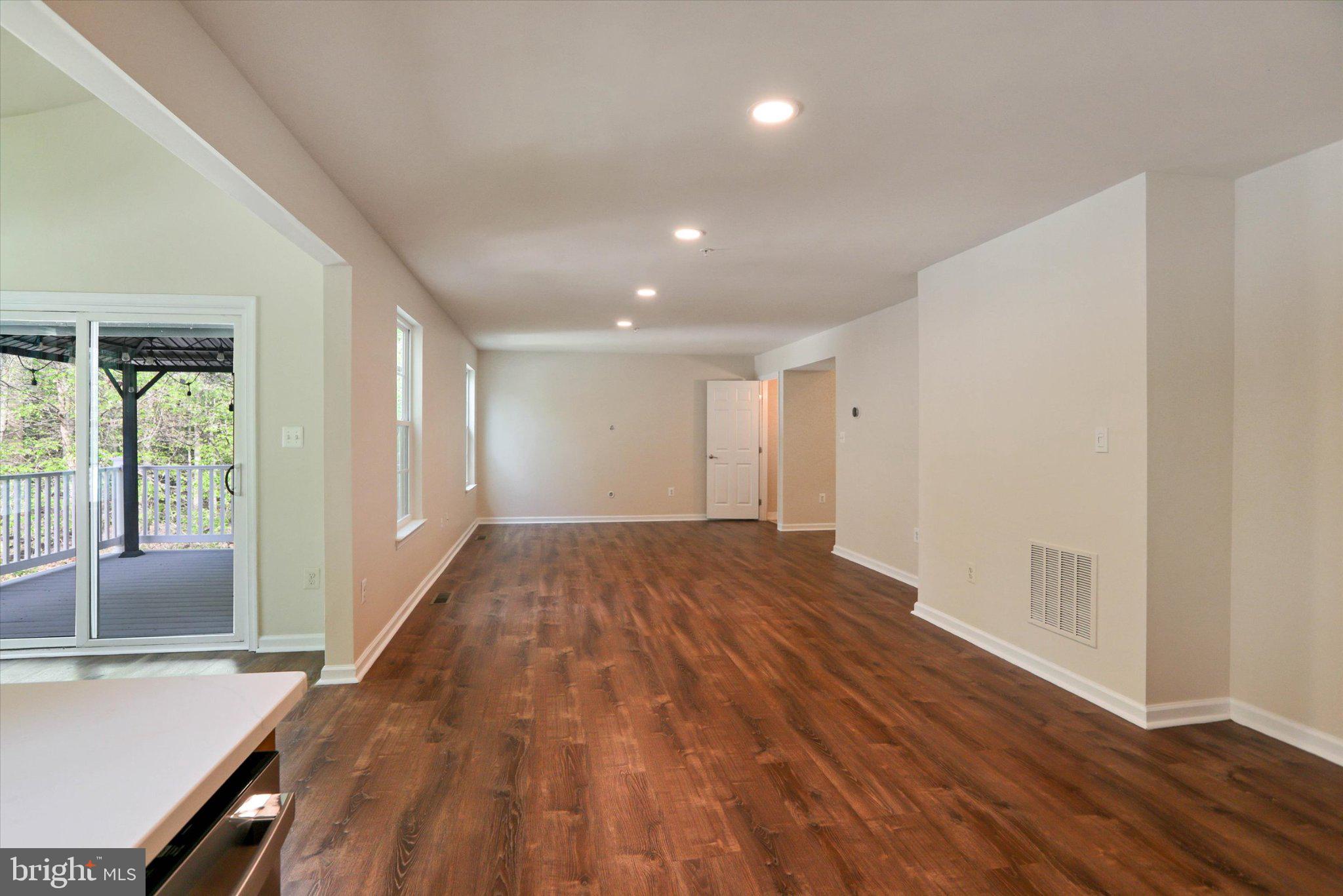 LENNOX PARK - Residential