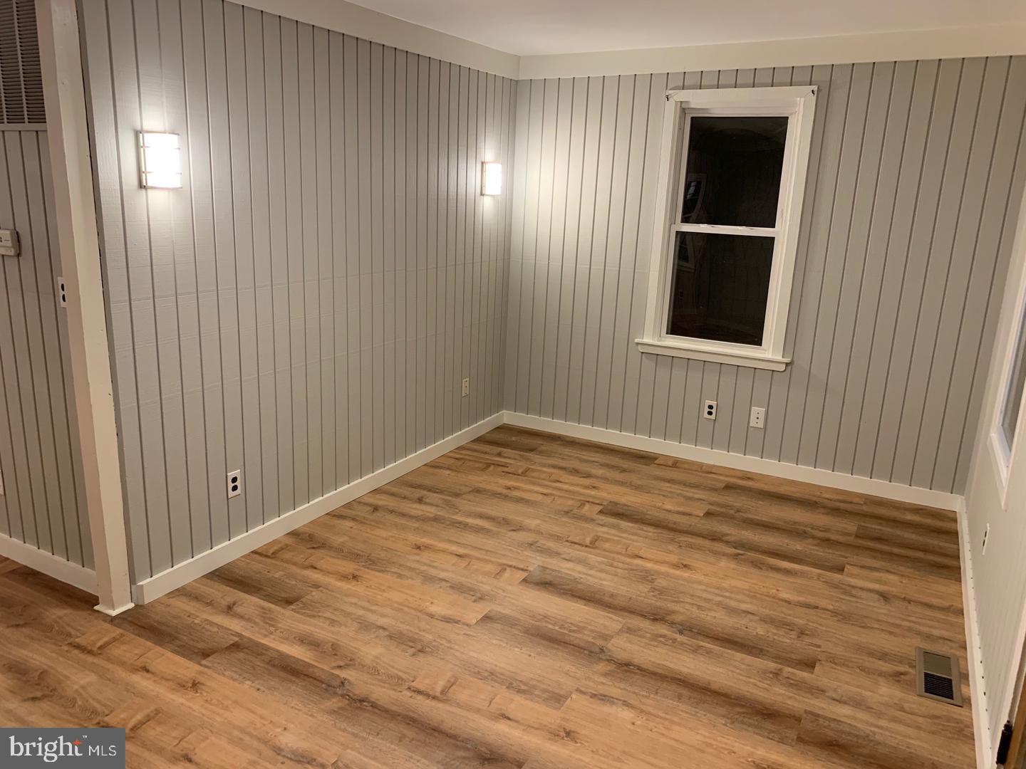 BAY CREST - Residential Lease